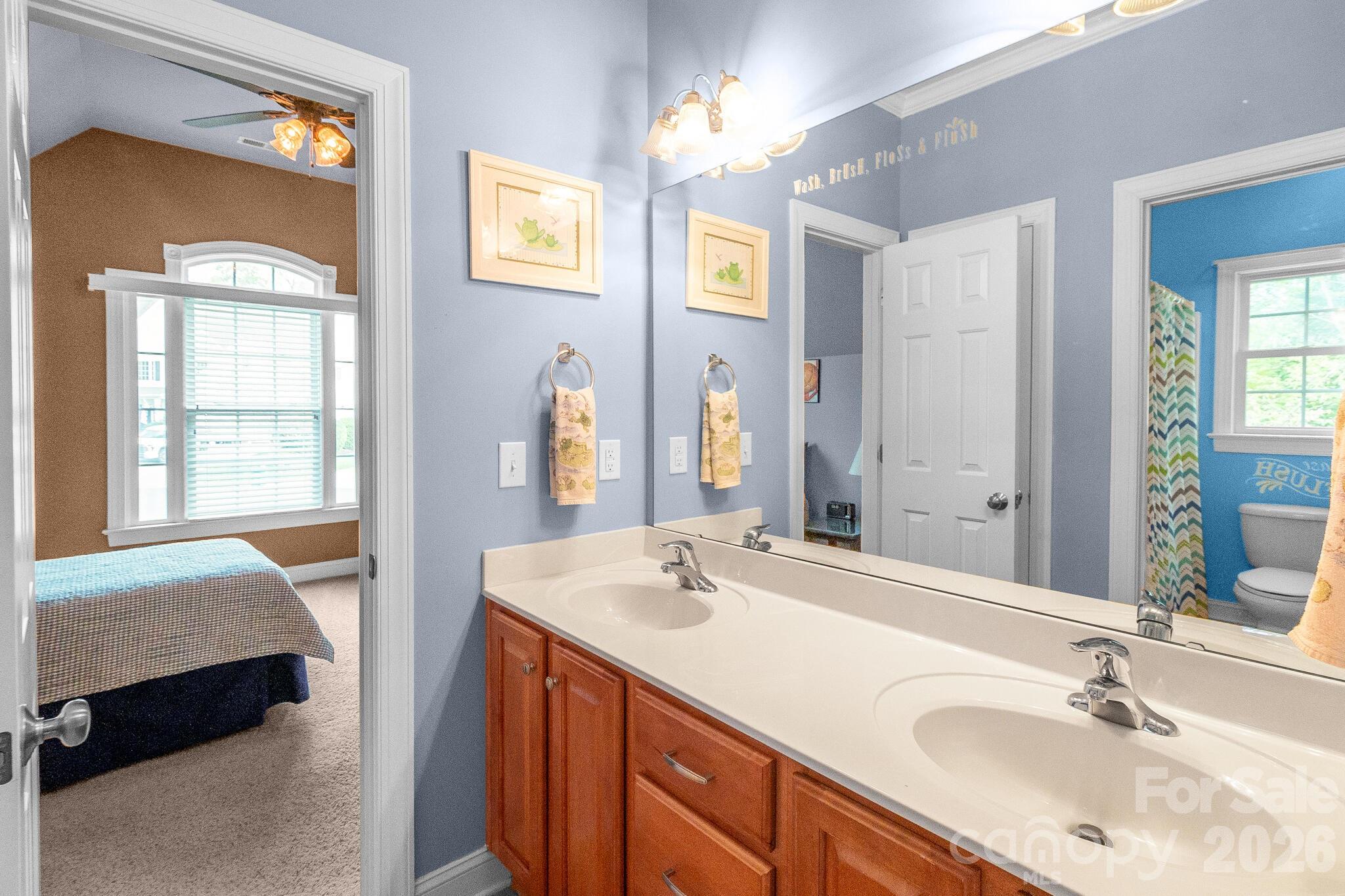 1216 Flat Heads Lane — Waxhaw