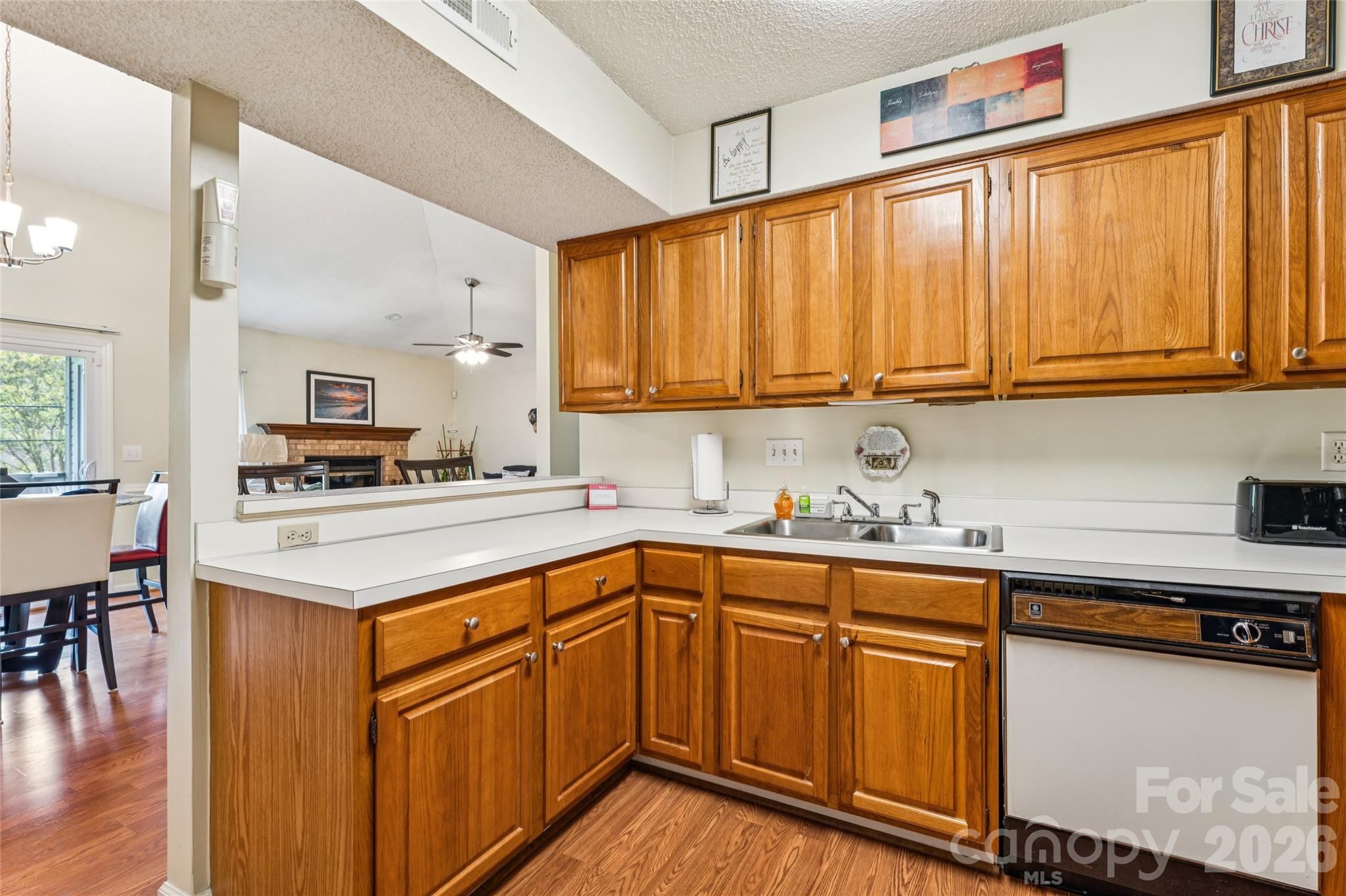 5812 Harris Grove Lane — Charlotte