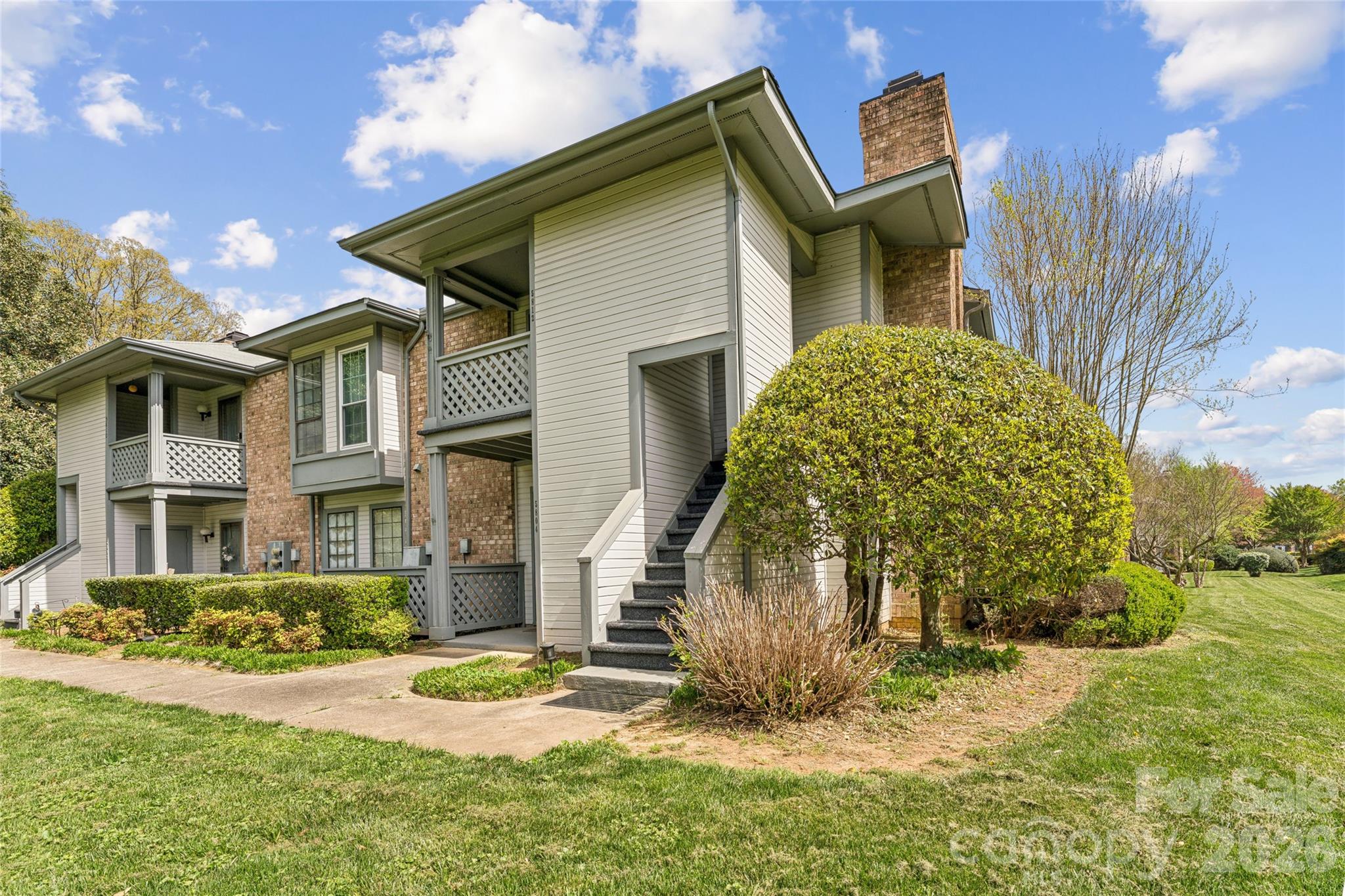 5812 Harris Grove Lane — Charlotte