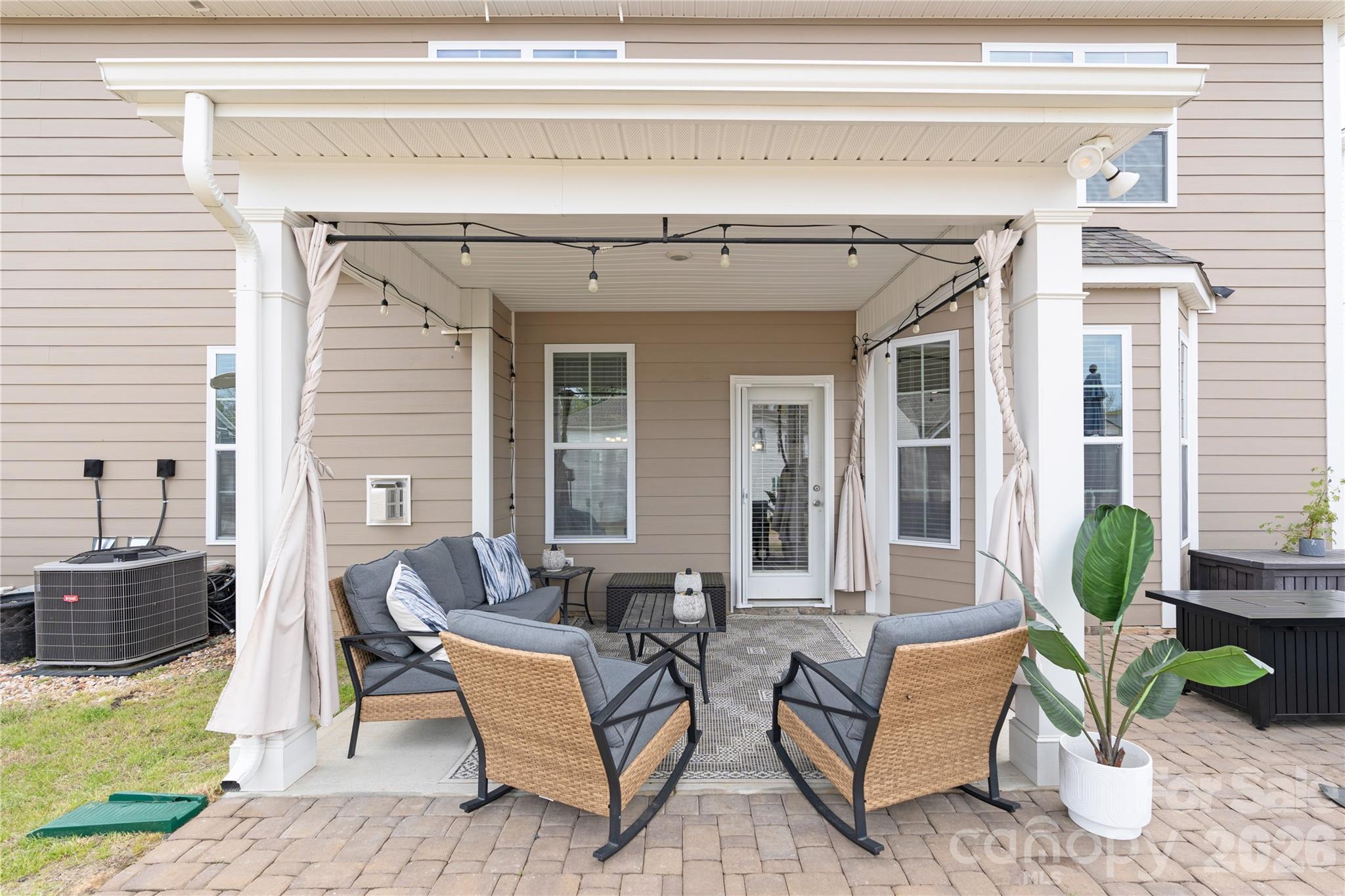 2104 Skybrook Oaks Drive — Huntersville