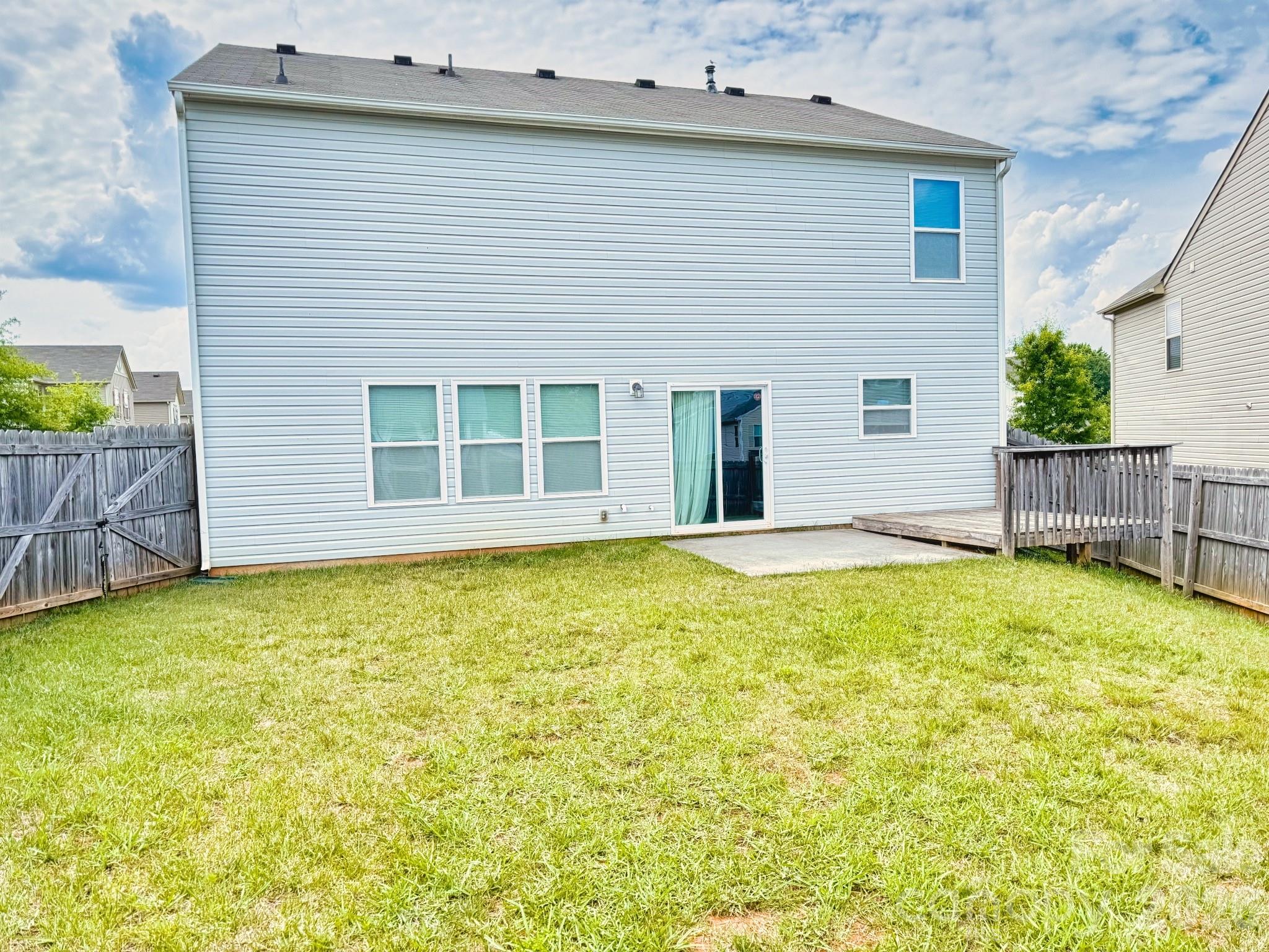 4620 Gibbons Link Road — Charlotte