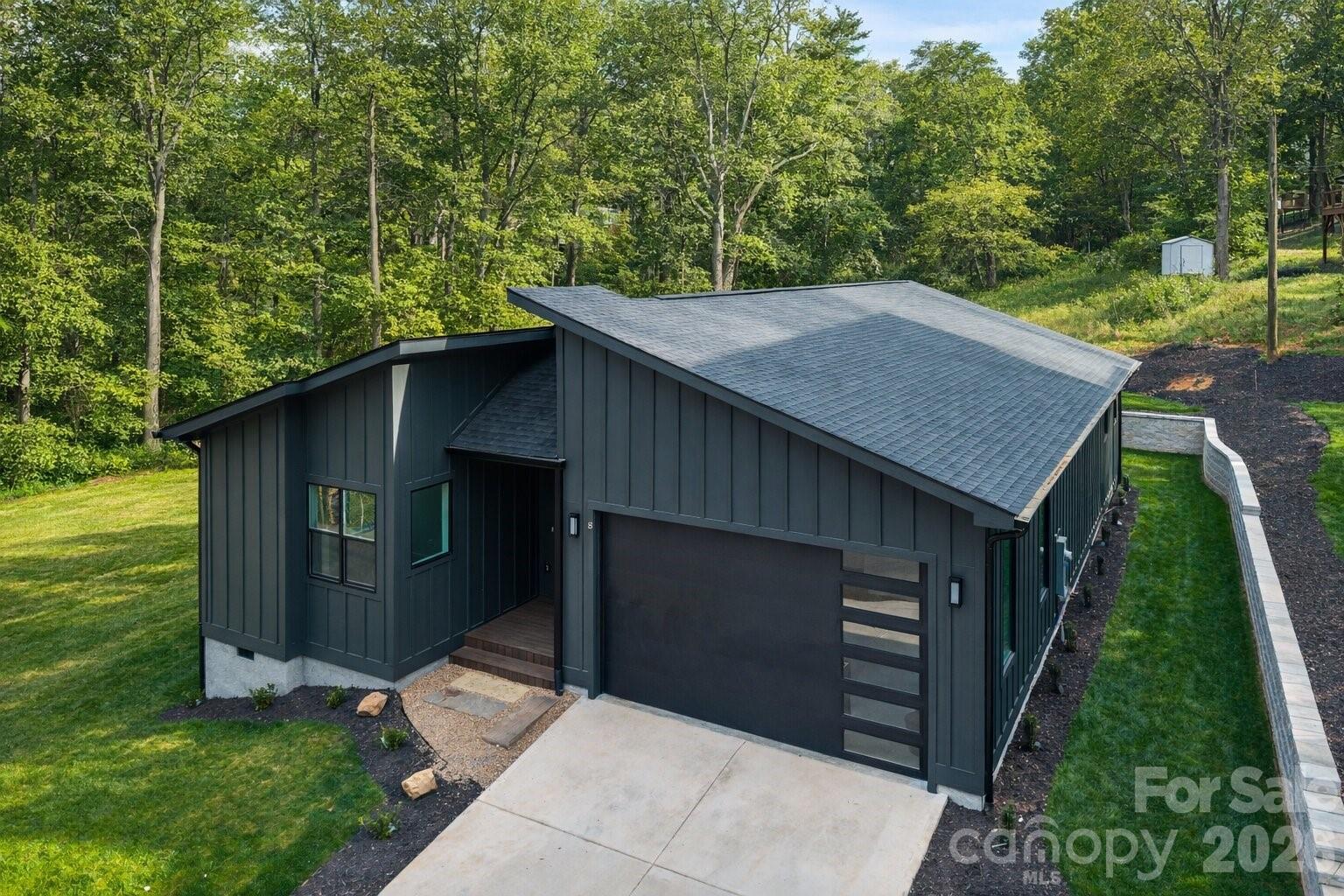 8 Overlook Place #4 — Asheville