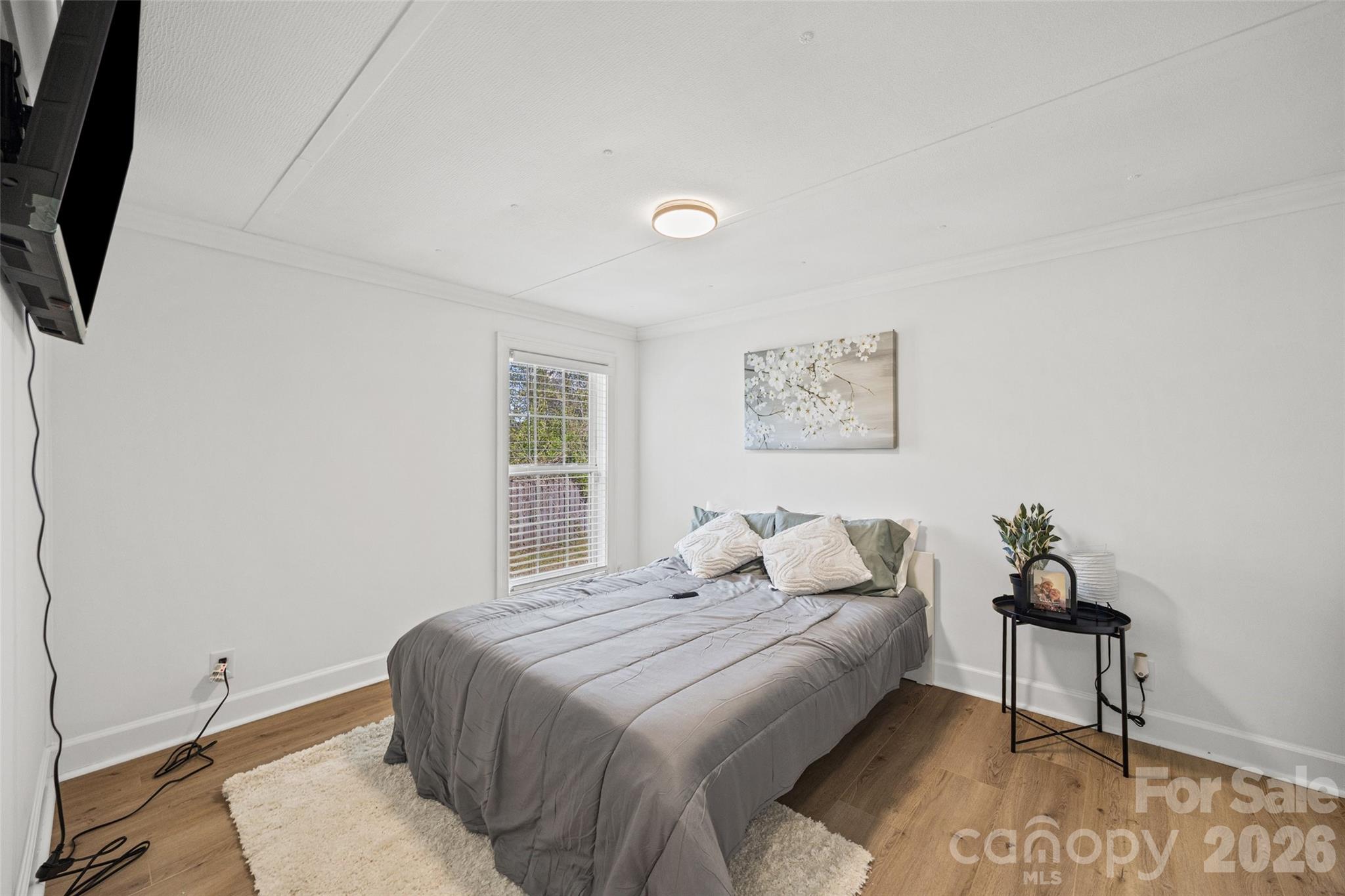 5024 Victoria Avenue — Charlotte