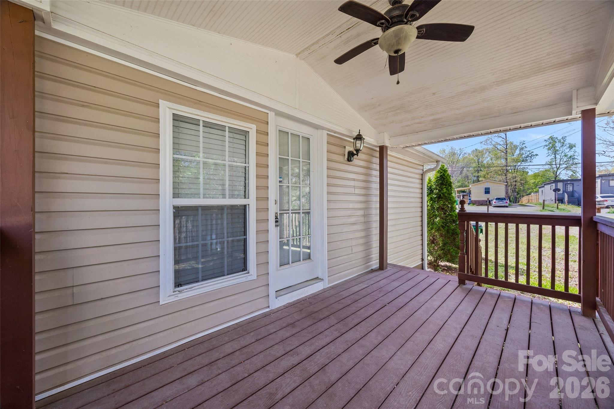 5024 Victoria Avenue — Charlotte
