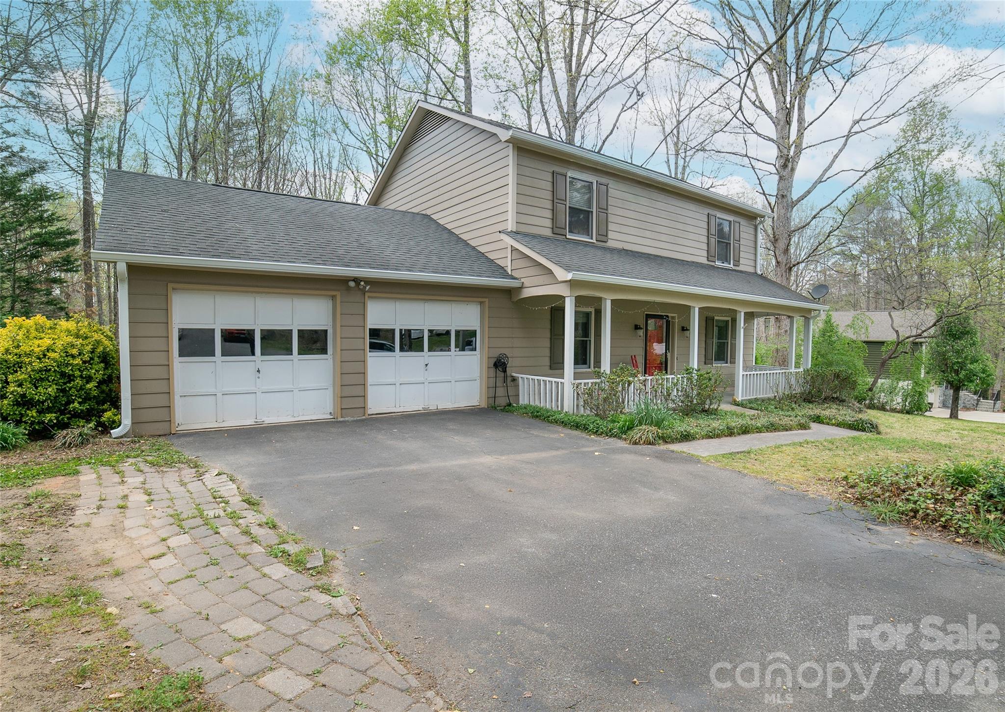 3153 Village Drive — Morganton