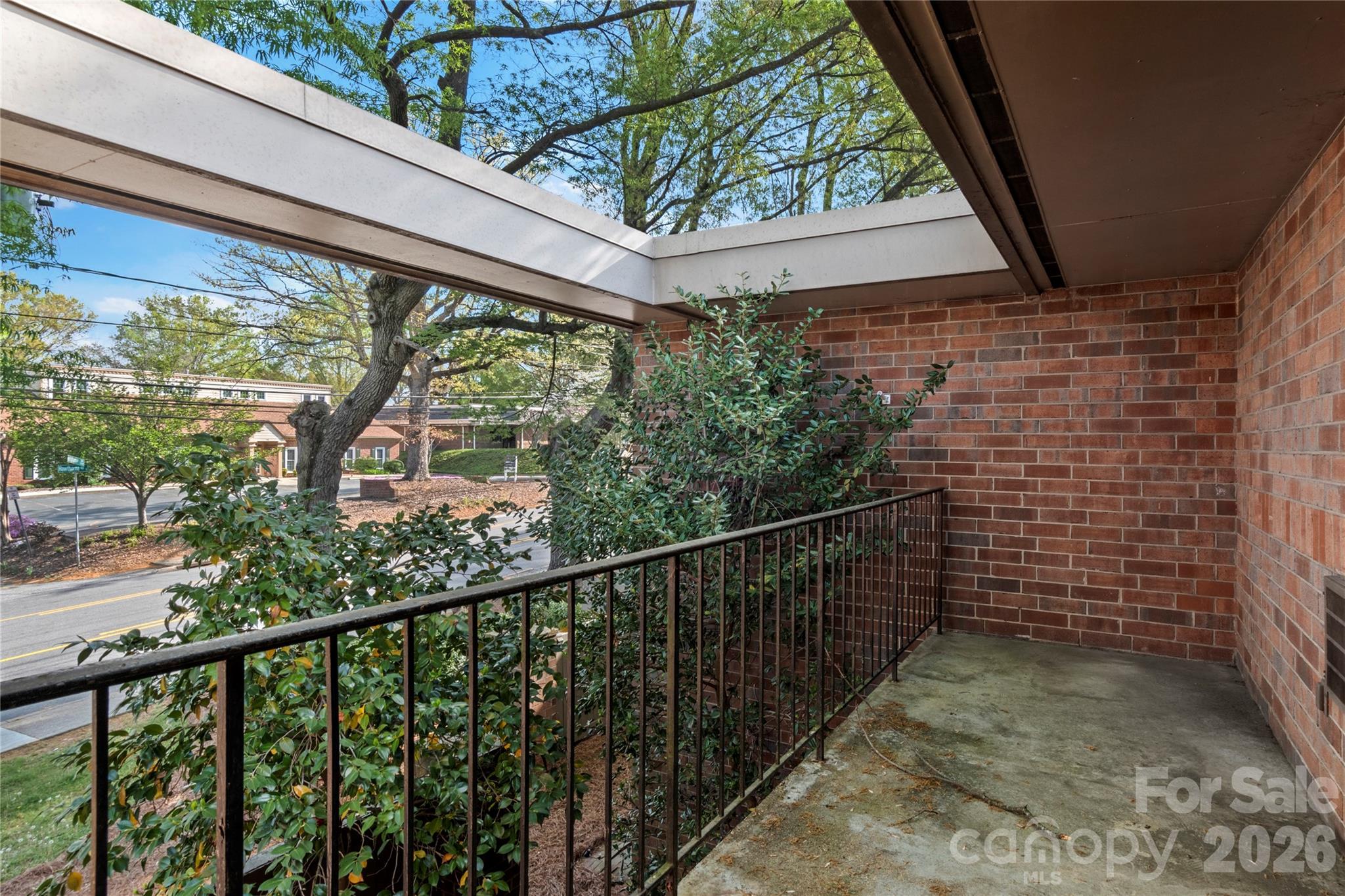 1739 S Hawthorne Road — Winston Salem