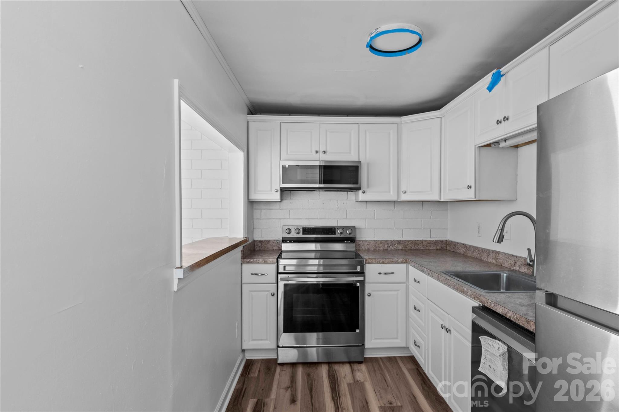 1739 S Hawthorne Road — Winston Salem