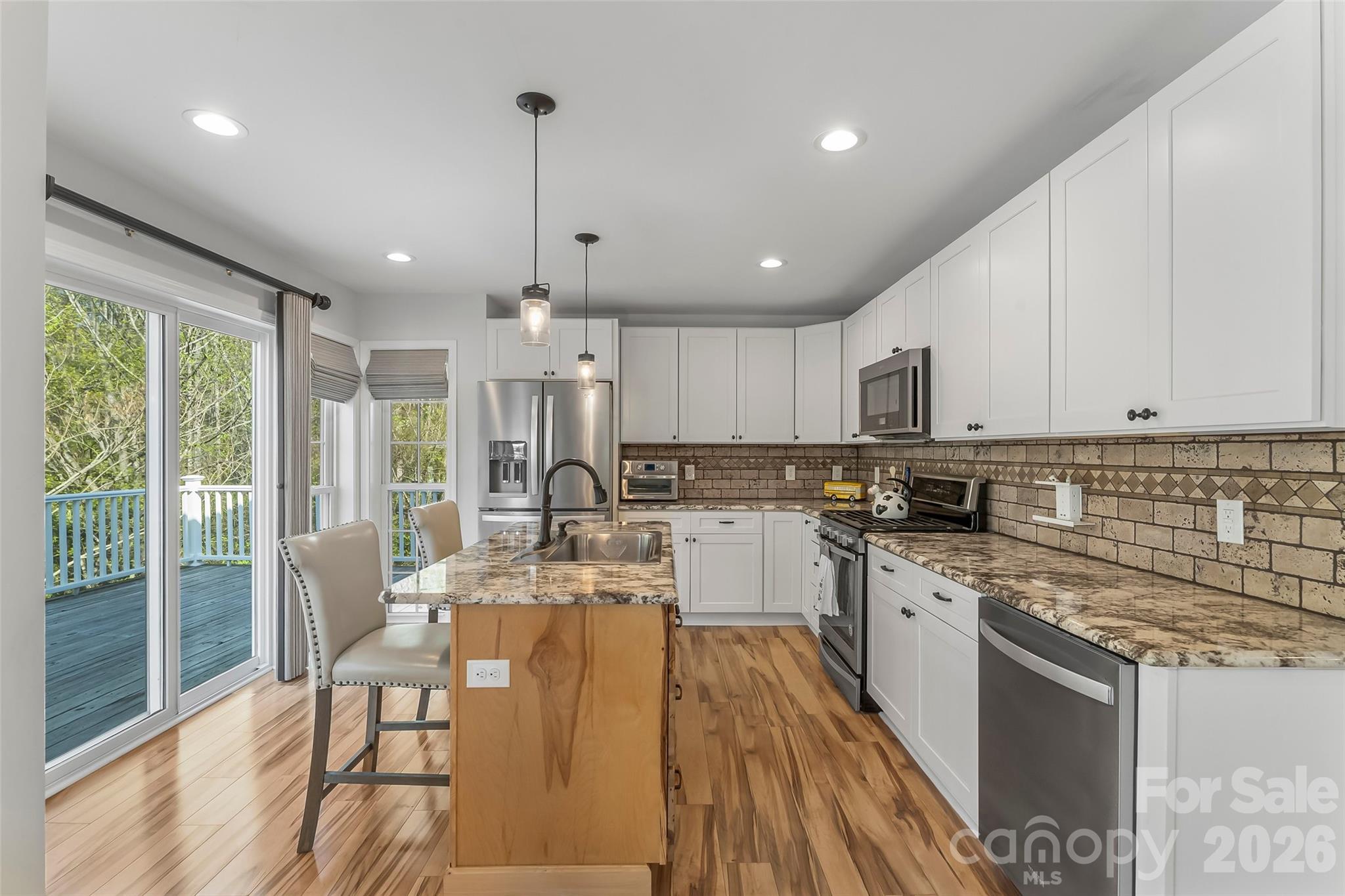 6047 Chaucer Lane — Granite Falls