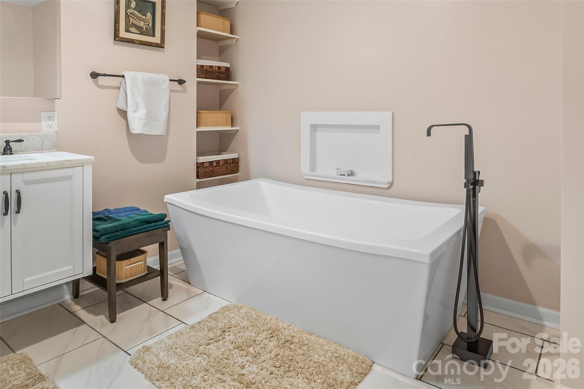 6047 Chaucer Lane — Granite Falls