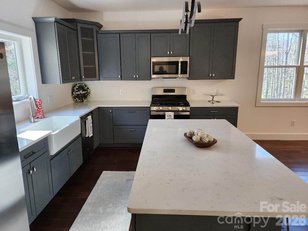 24 Salt Box Haven — Burnsville