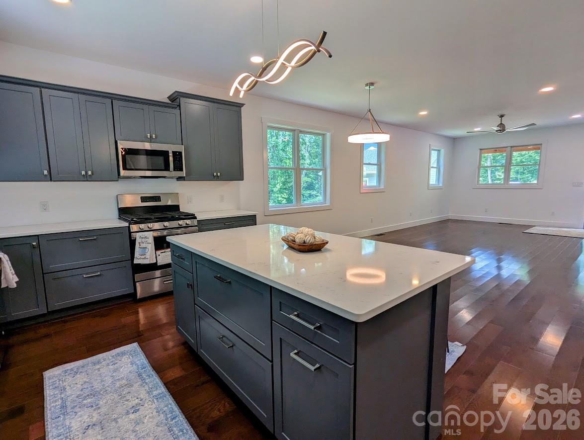 24 Salt Box Haven — Burnsville