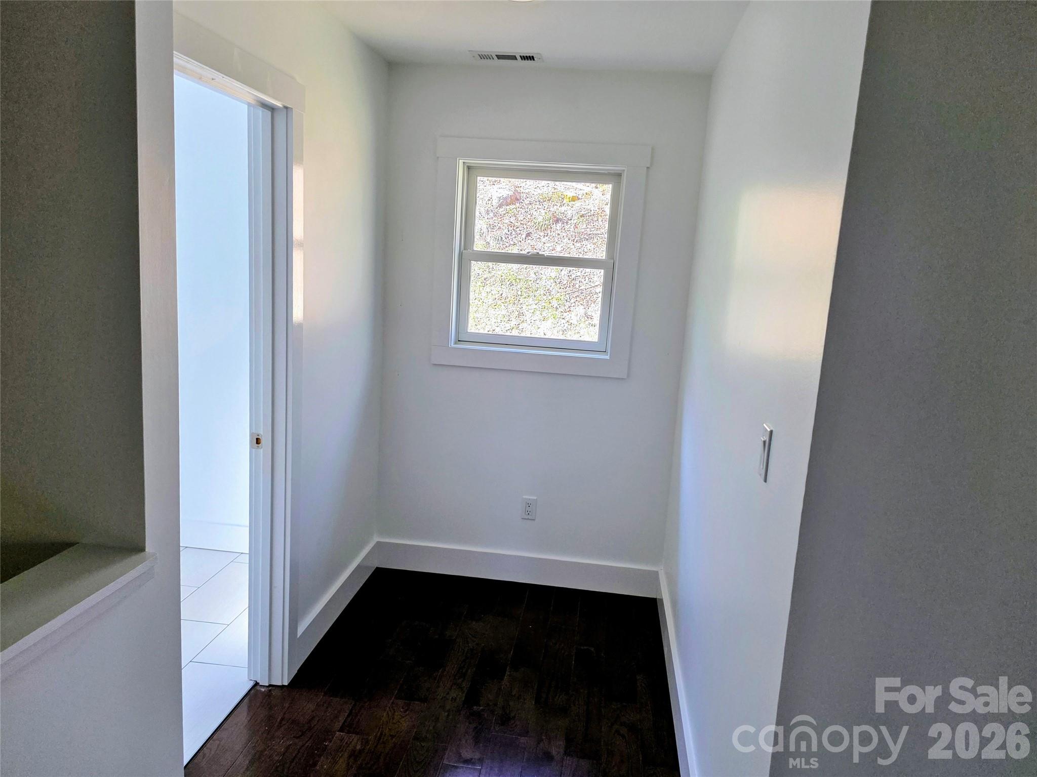 24 Salt Box Haven — Burnsville