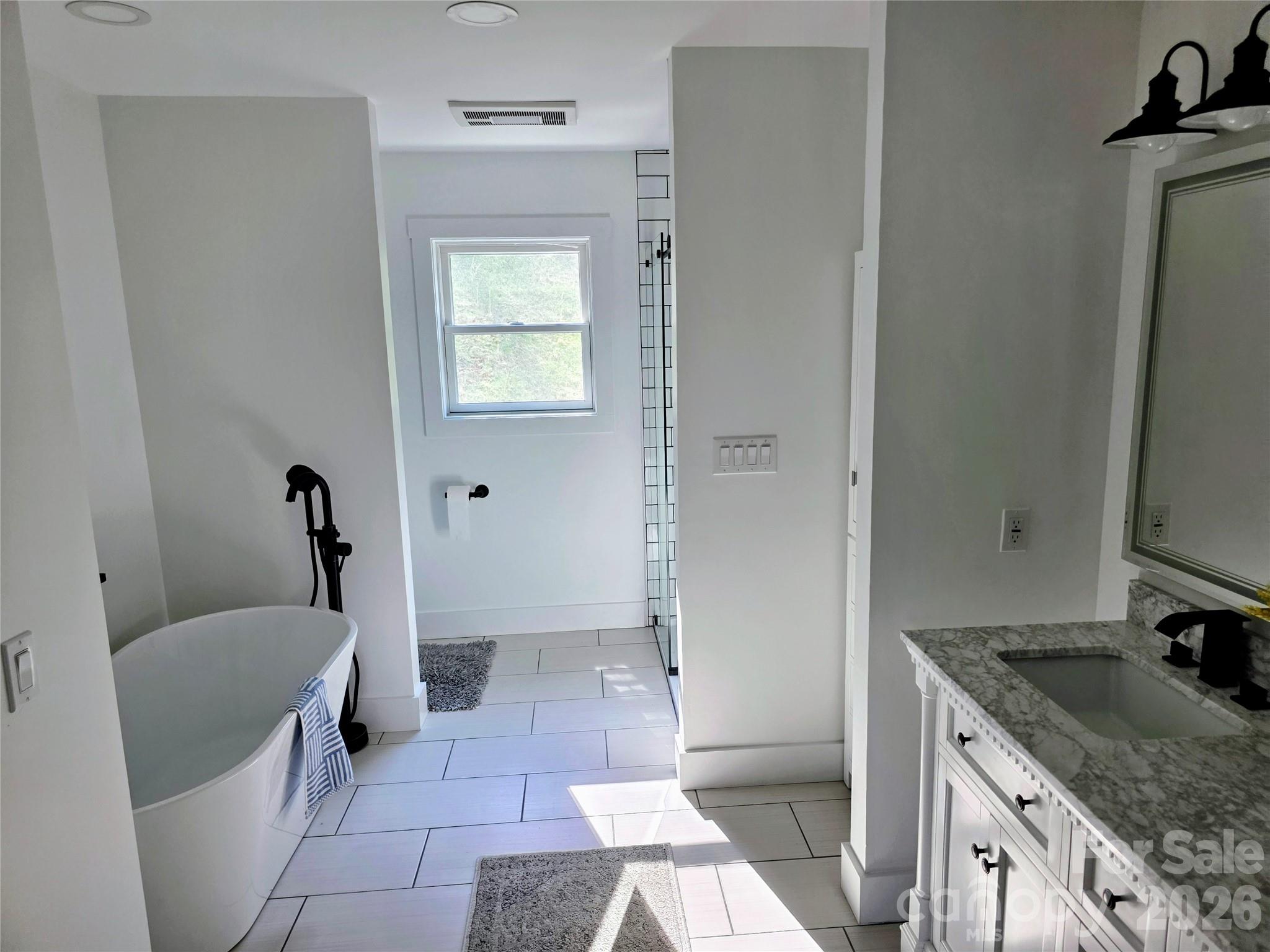 24 Salt Box Haven — Burnsville