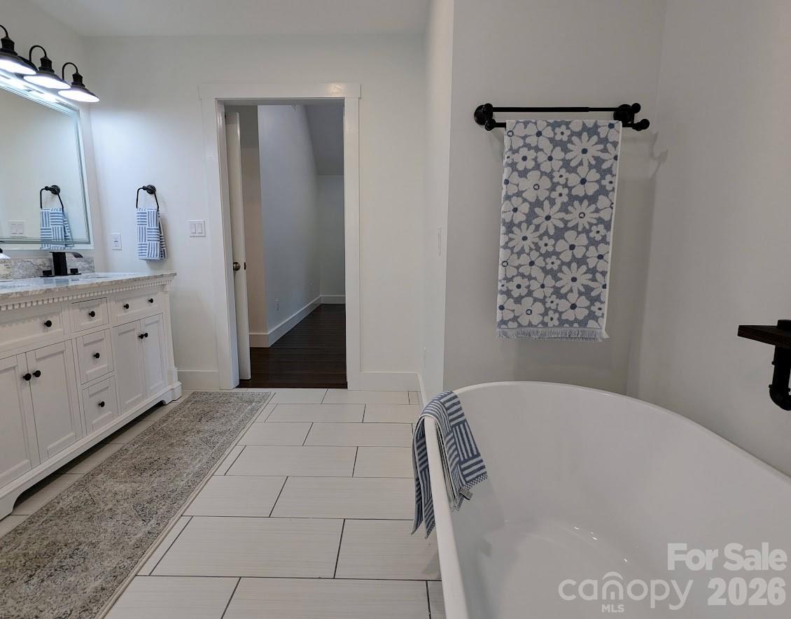 24 Salt Box Haven — Burnsville