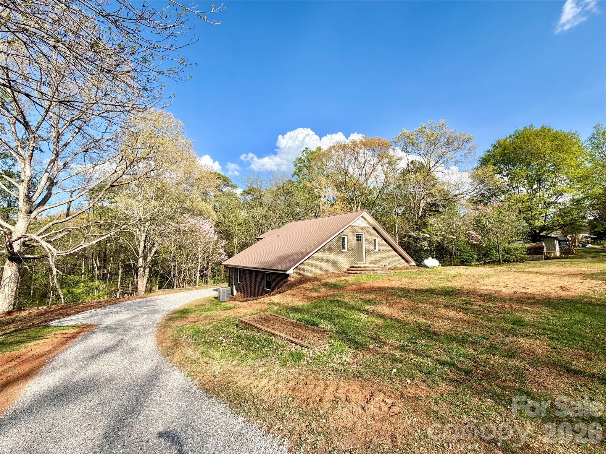 6530 Curlee Road — Conover