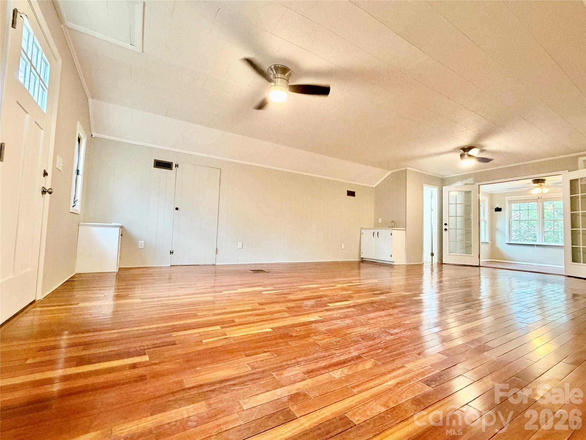 6530 Curlee Road — Conover