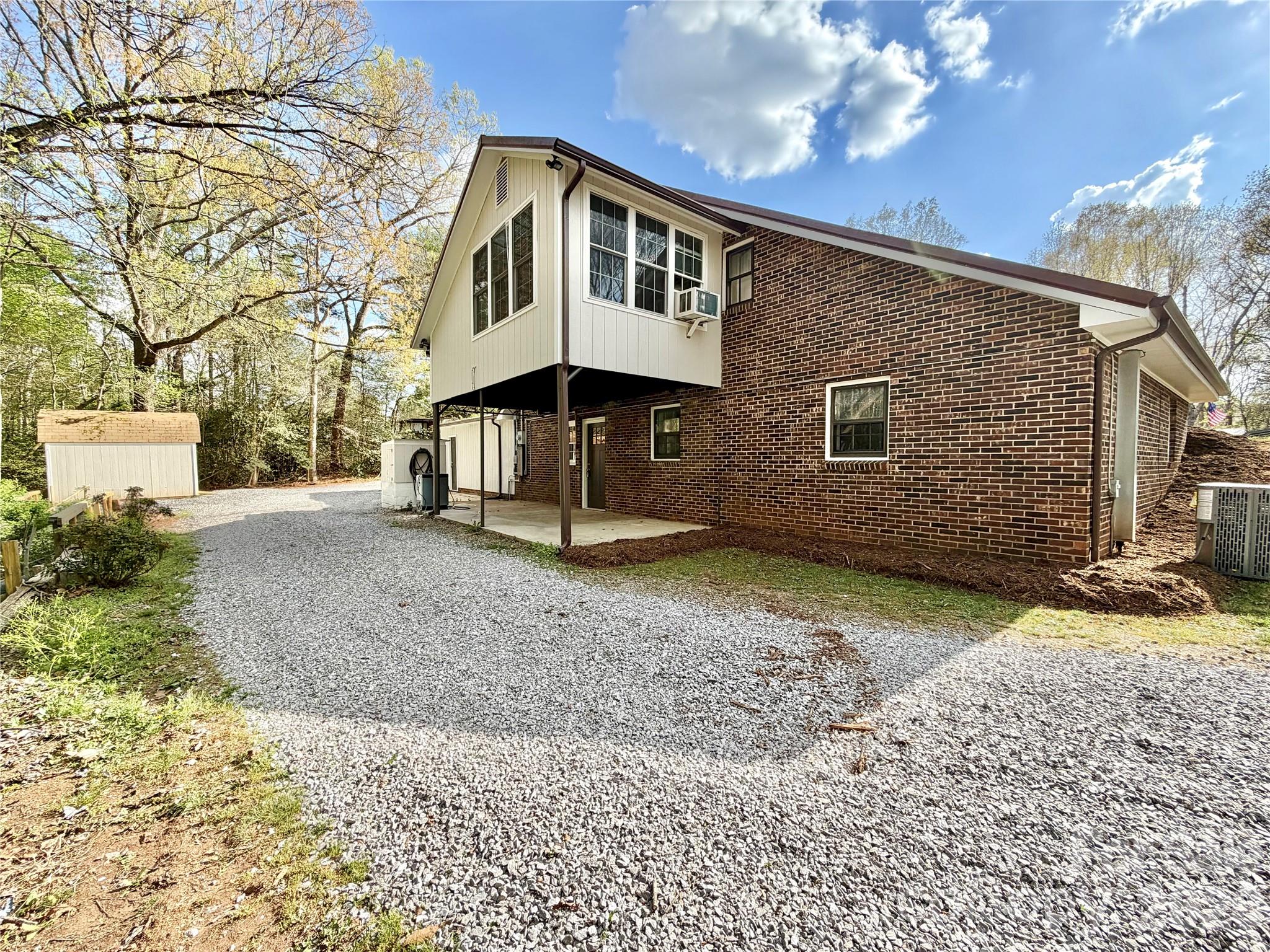 6530 Curlee Road — Conover