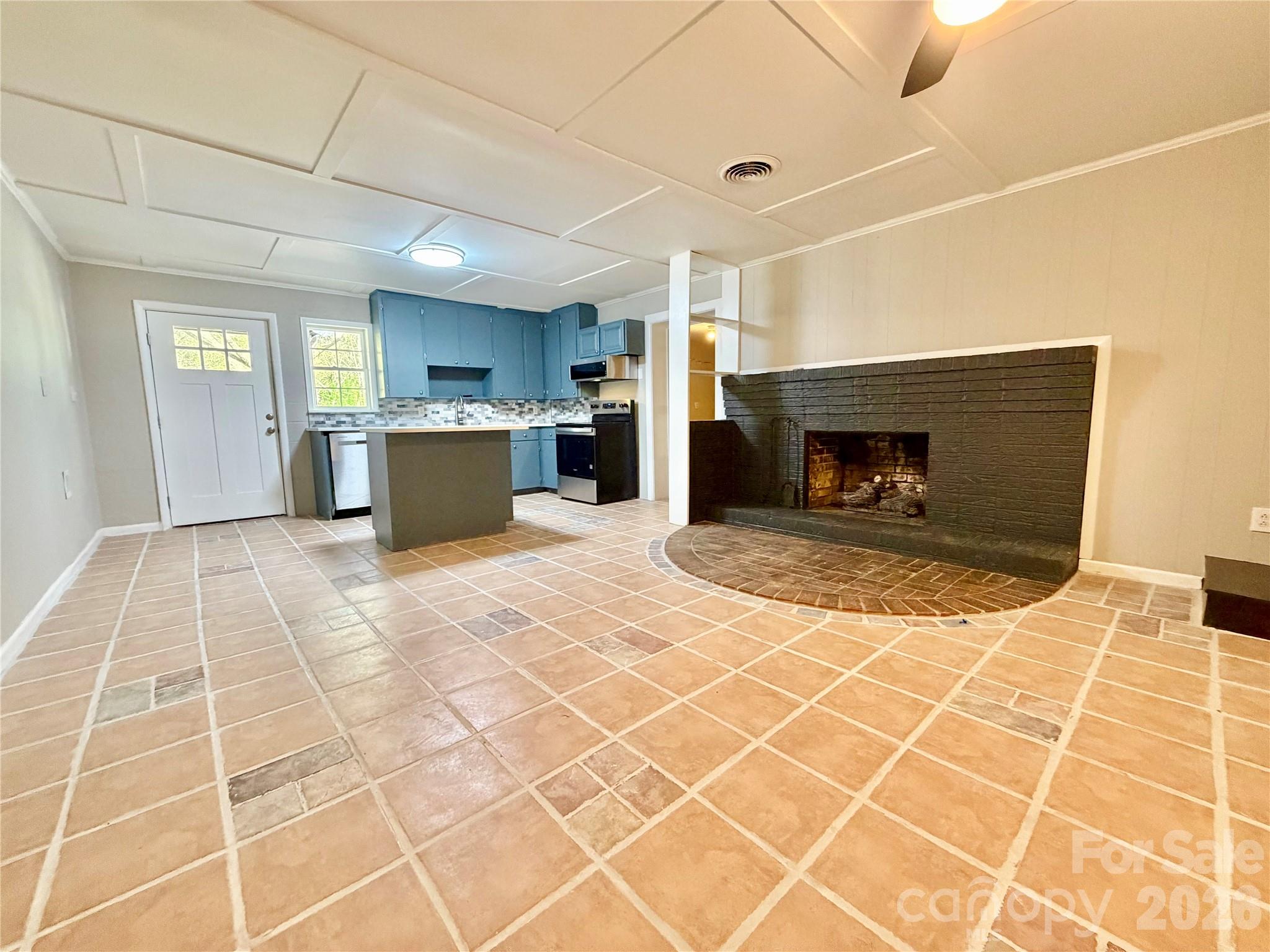 6530 Curlee Road — Conover