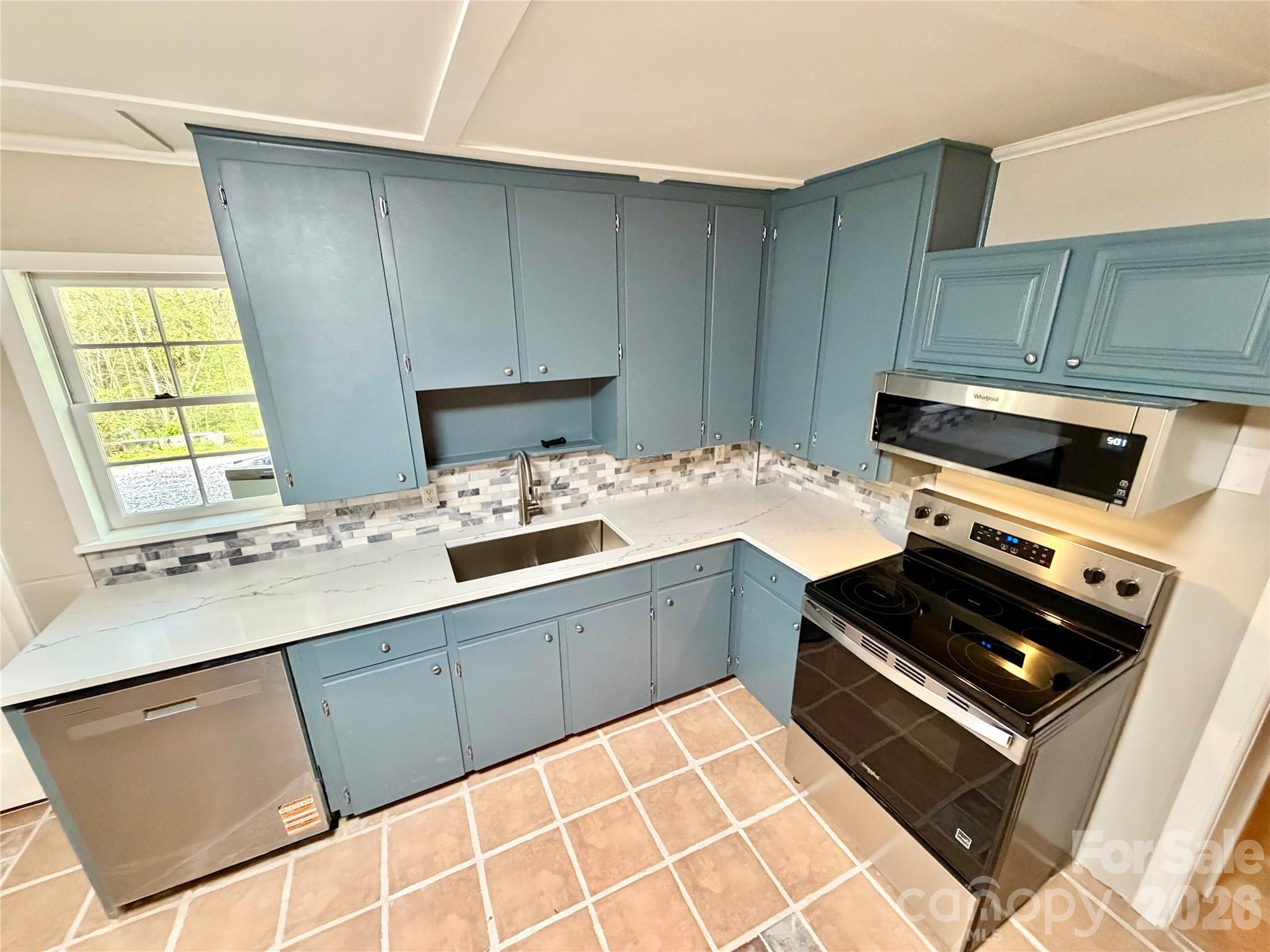 6530 Curlee Road — Conover