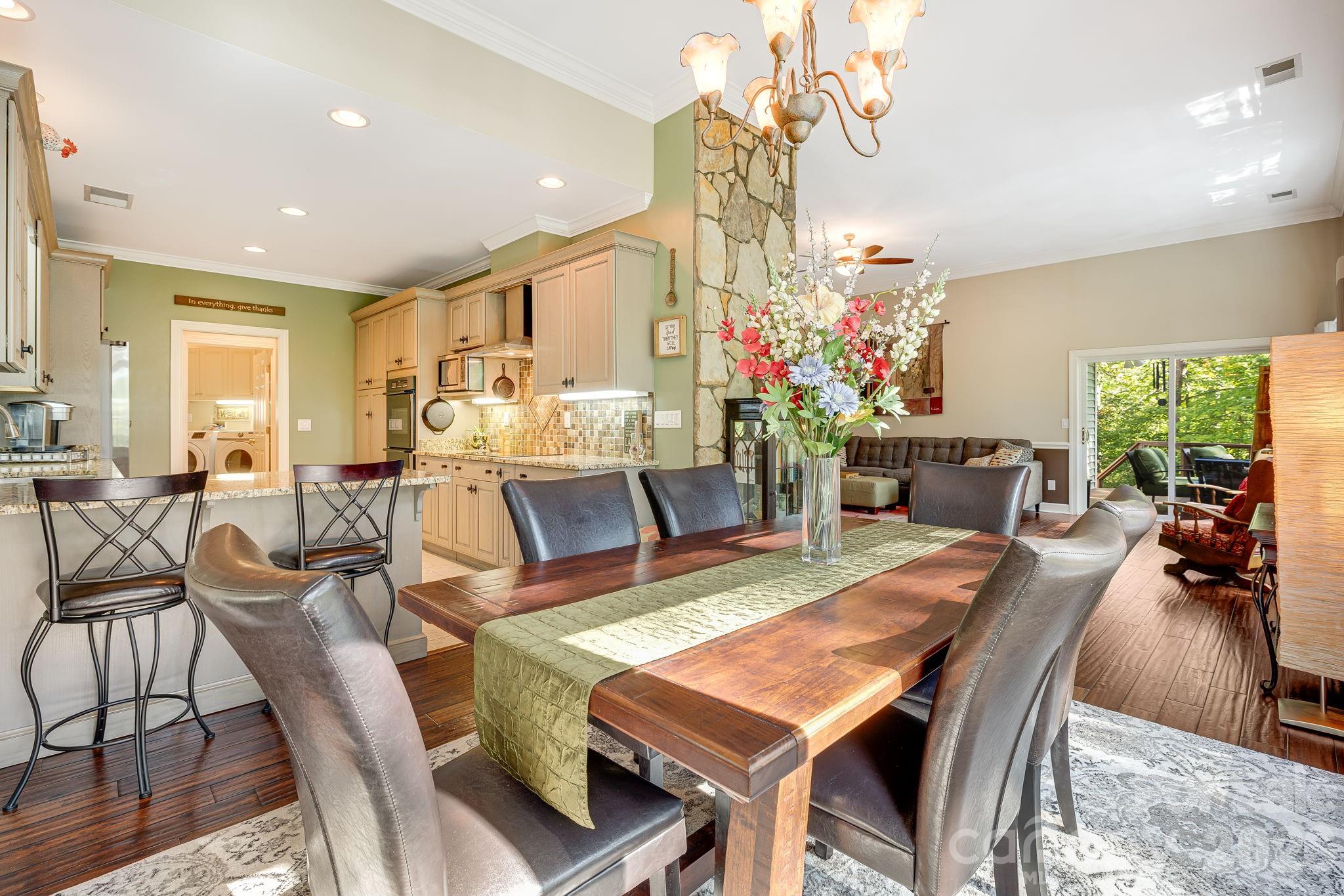 91 Island View Court — Mill Spring