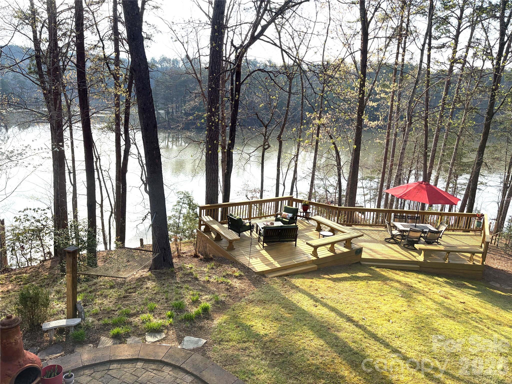 91 Island View Court — Mill Spring
