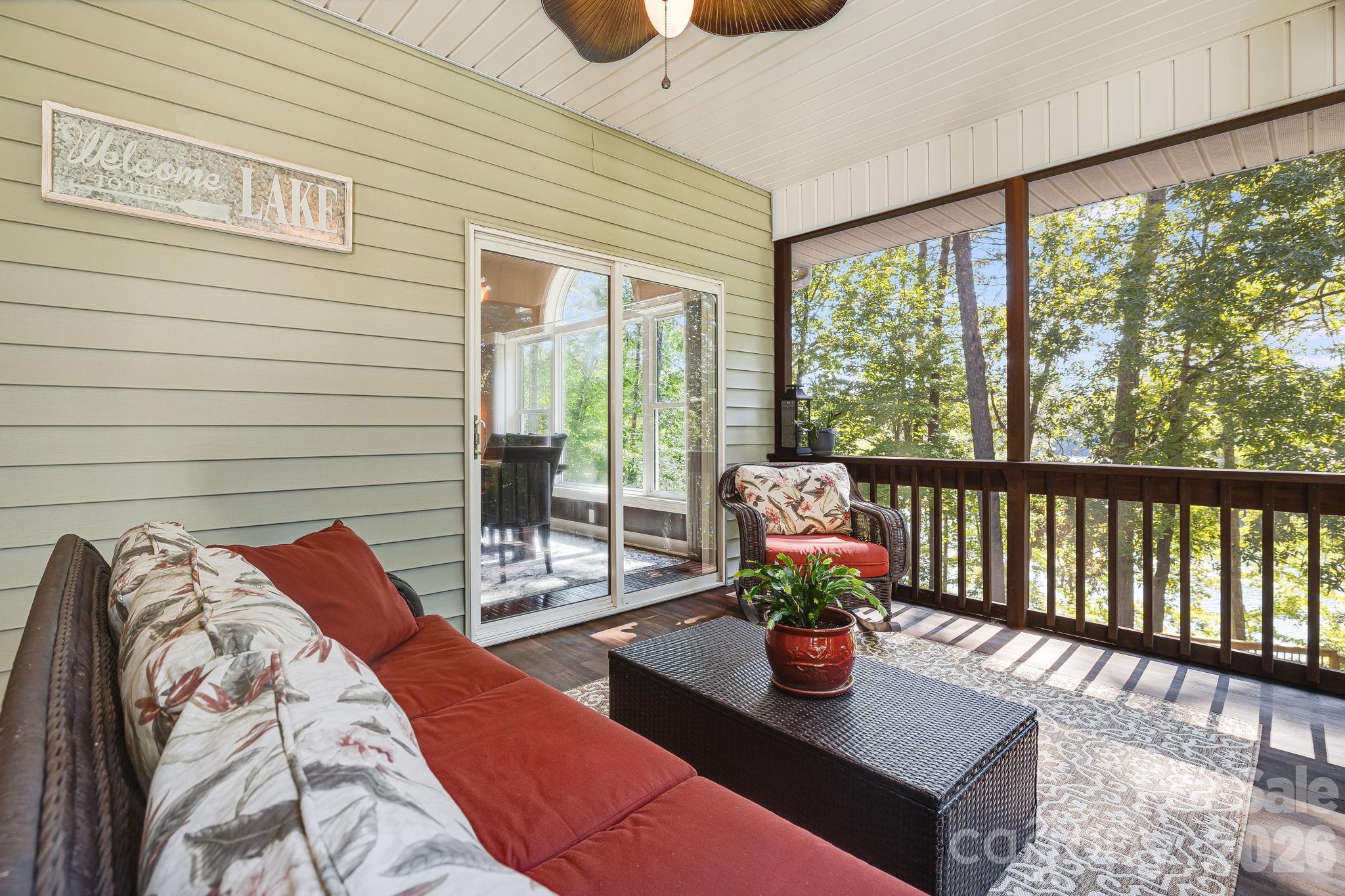 91 Island View Court — Mill Spring