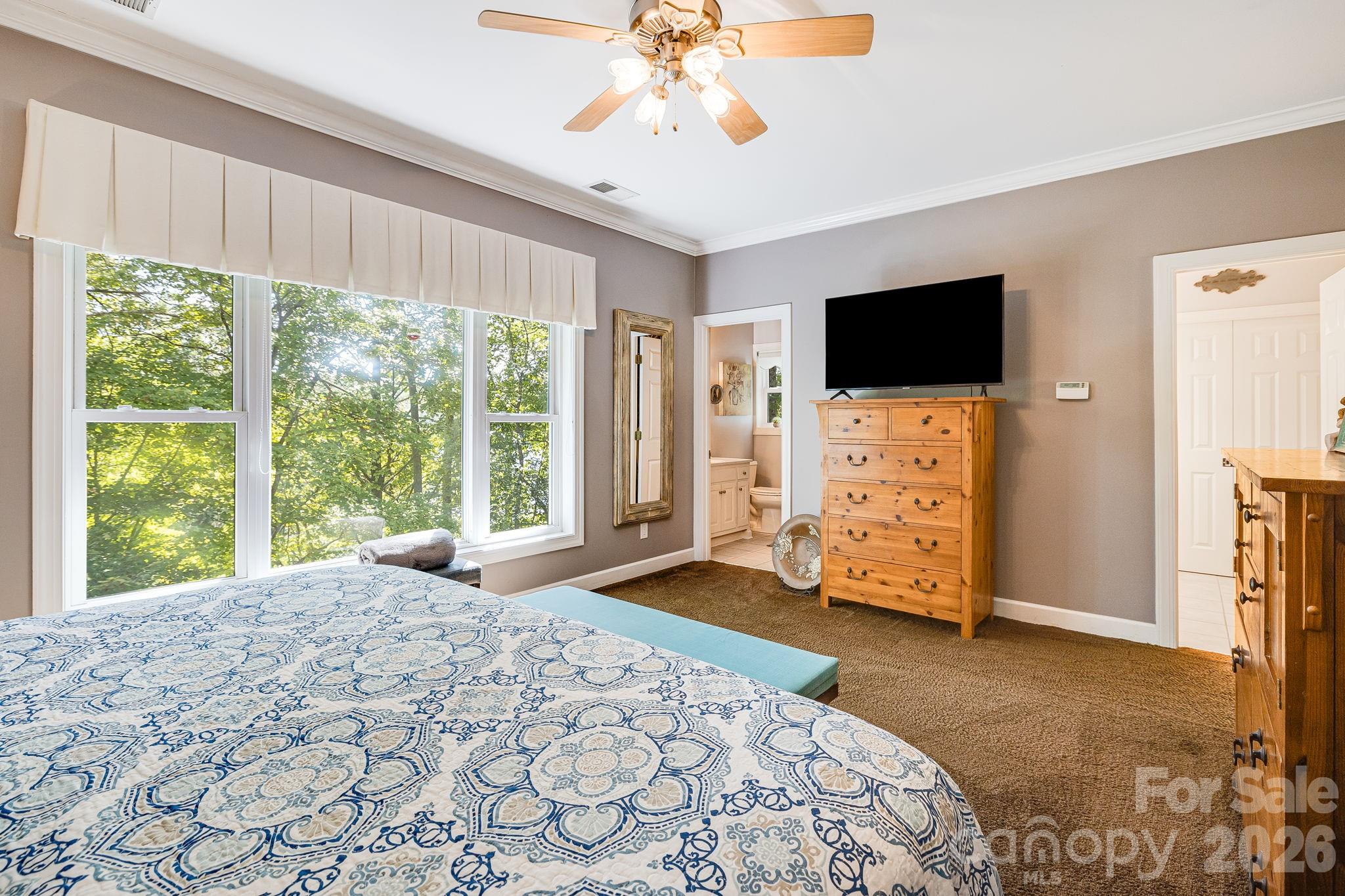 91 Island View Court — Mill Spring