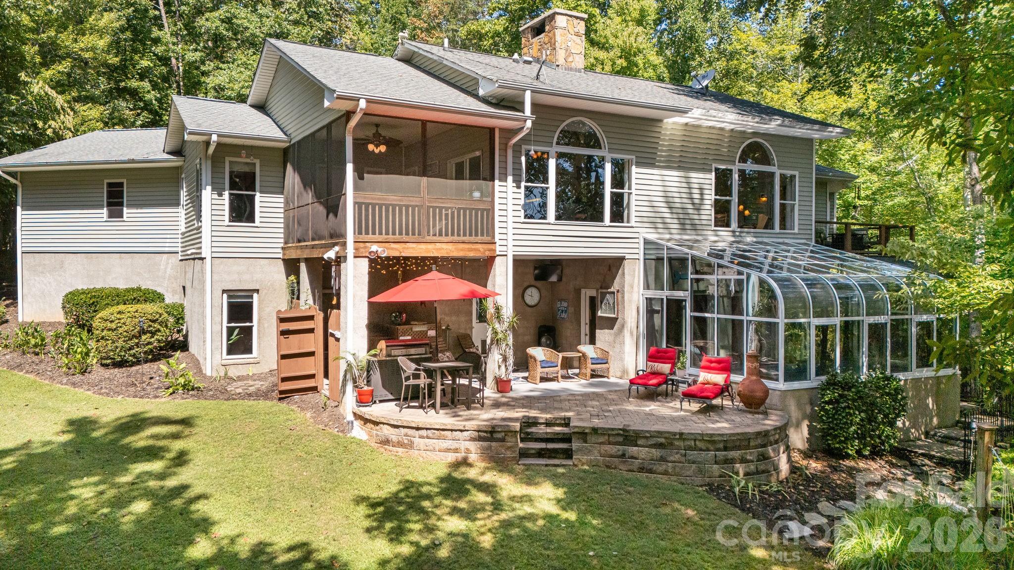 91 Island View Court — Mill Spring