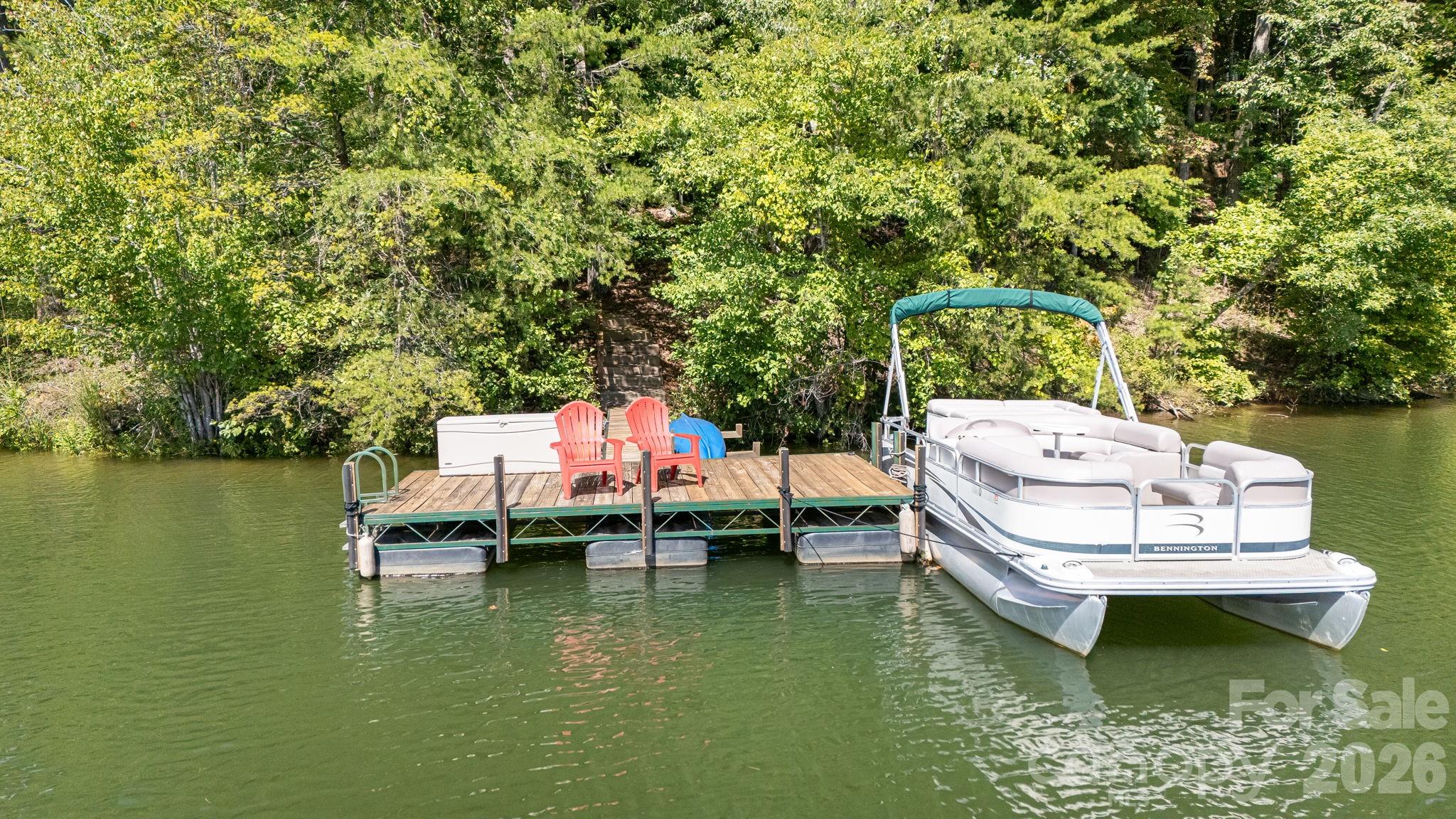 91 Island View Court — Mill Spring