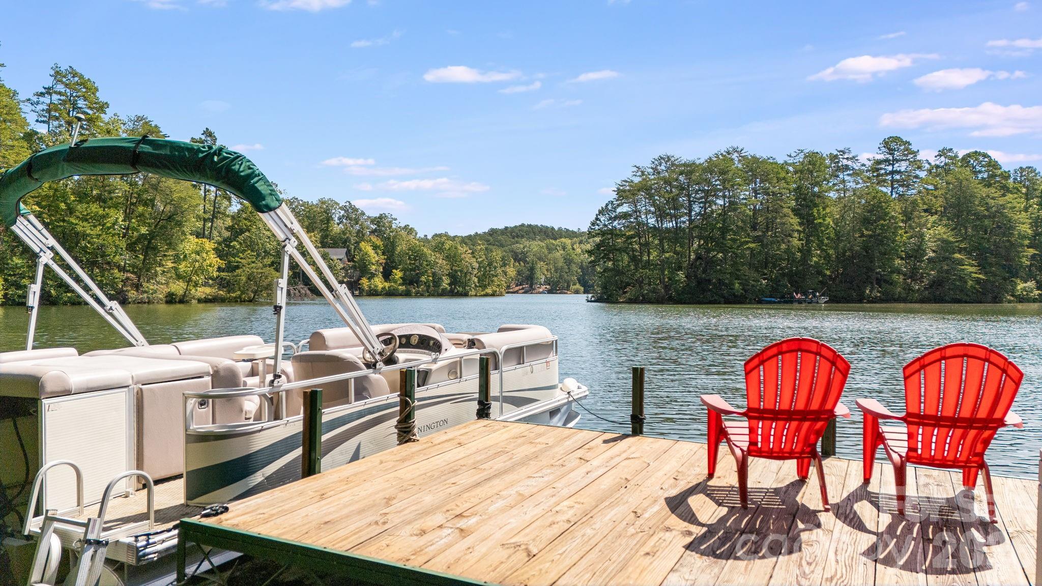 91 Island View Court — Mill Spring