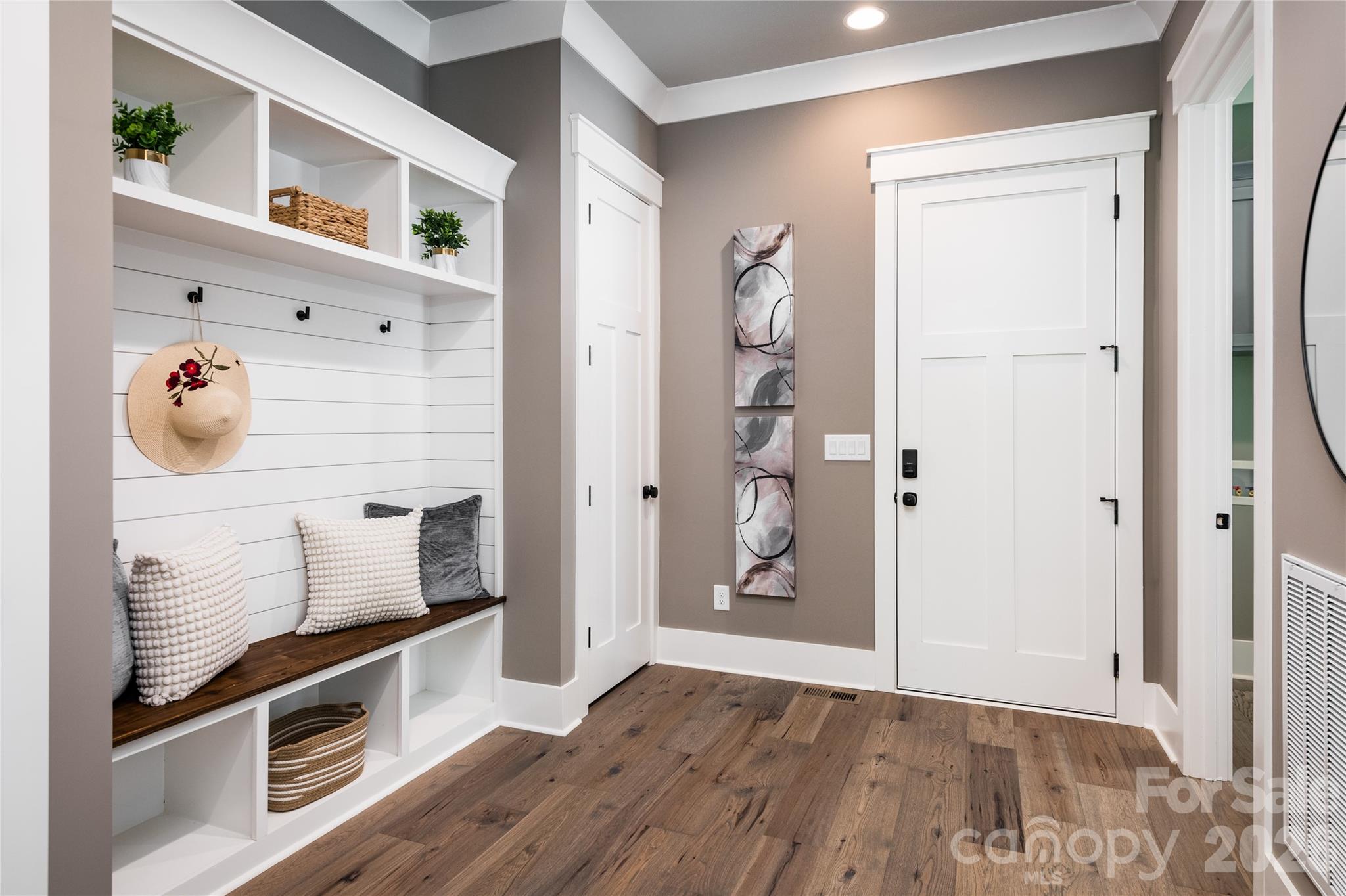 7583 Cottonwood Drive — Denver