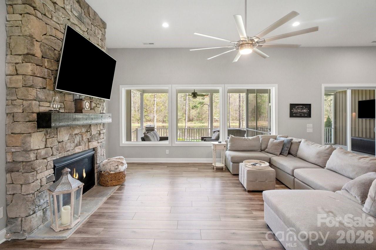 345 Barnwood Drive — Rockwell