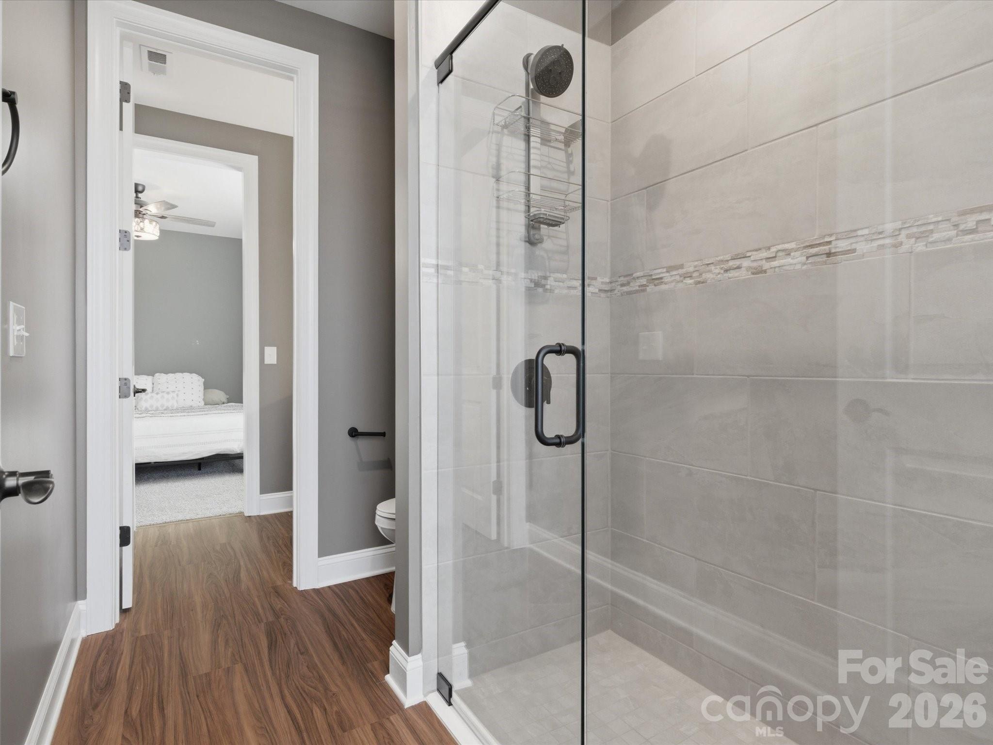 7004 Treetop Court — York