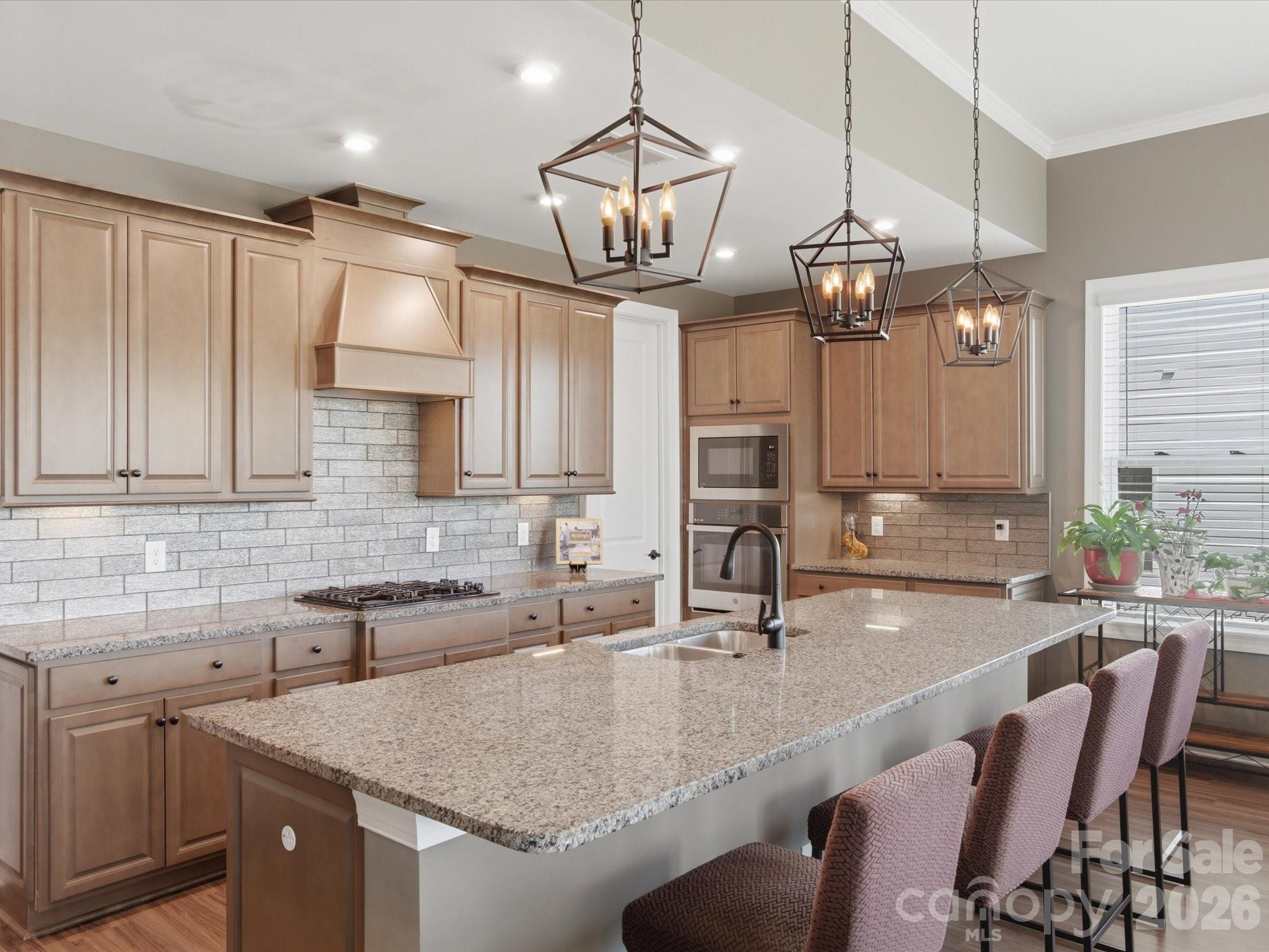 7004 Treetop Court — York