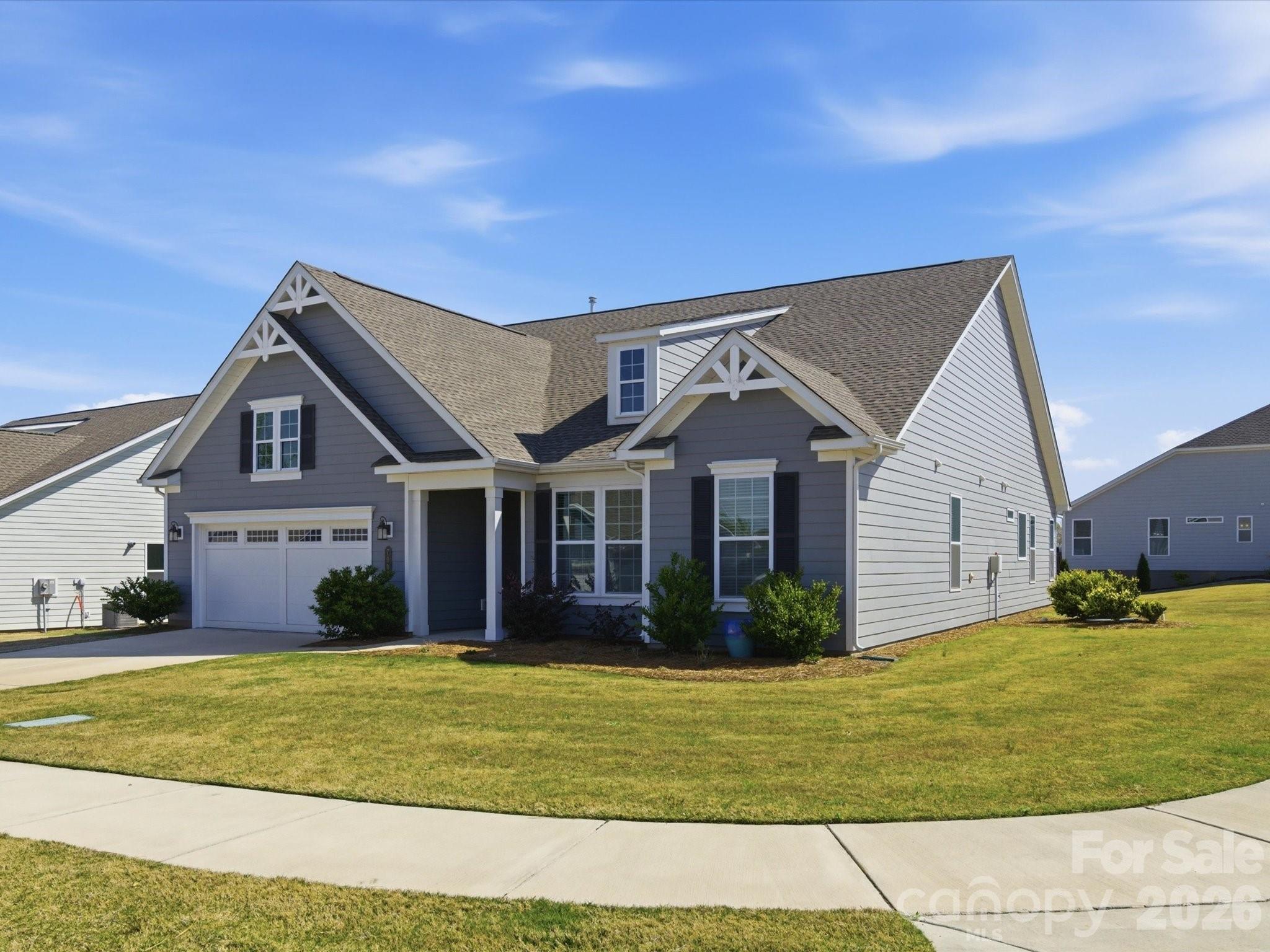 7004 Treetop Court — York