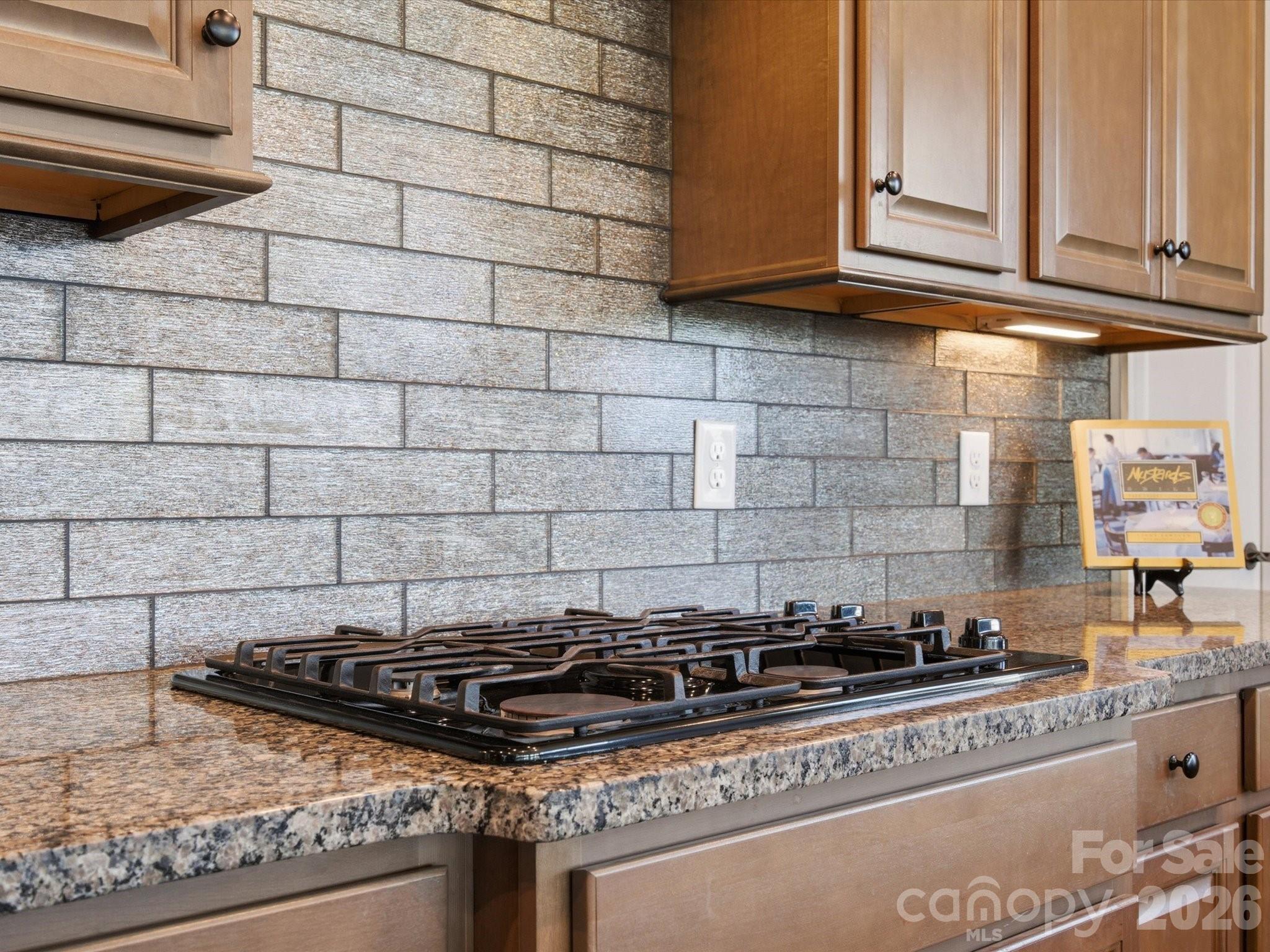 7004 Treetop Court — York