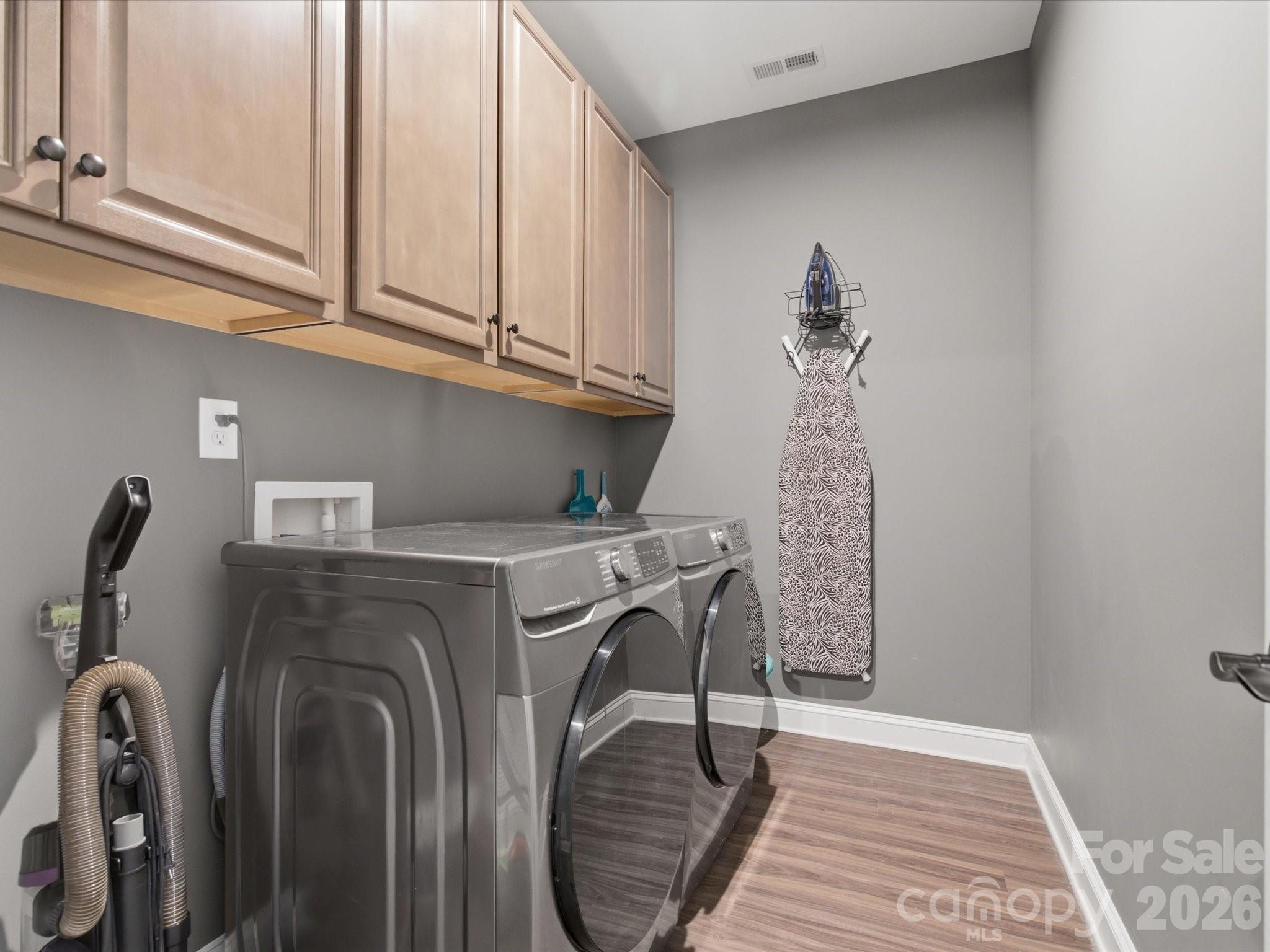 7004 Treetop Court — York