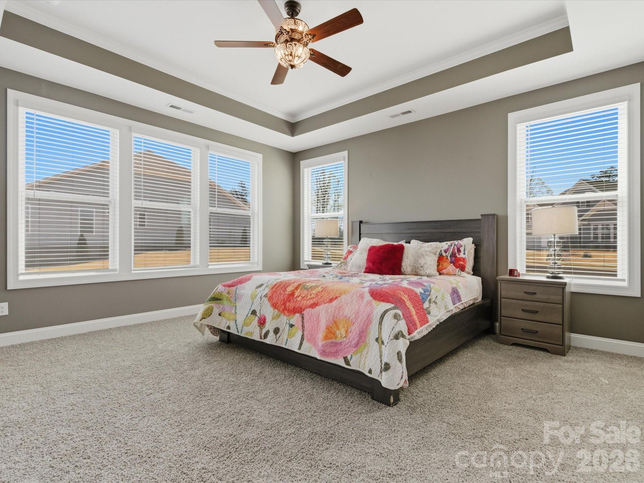 7004 Treetop Court — York