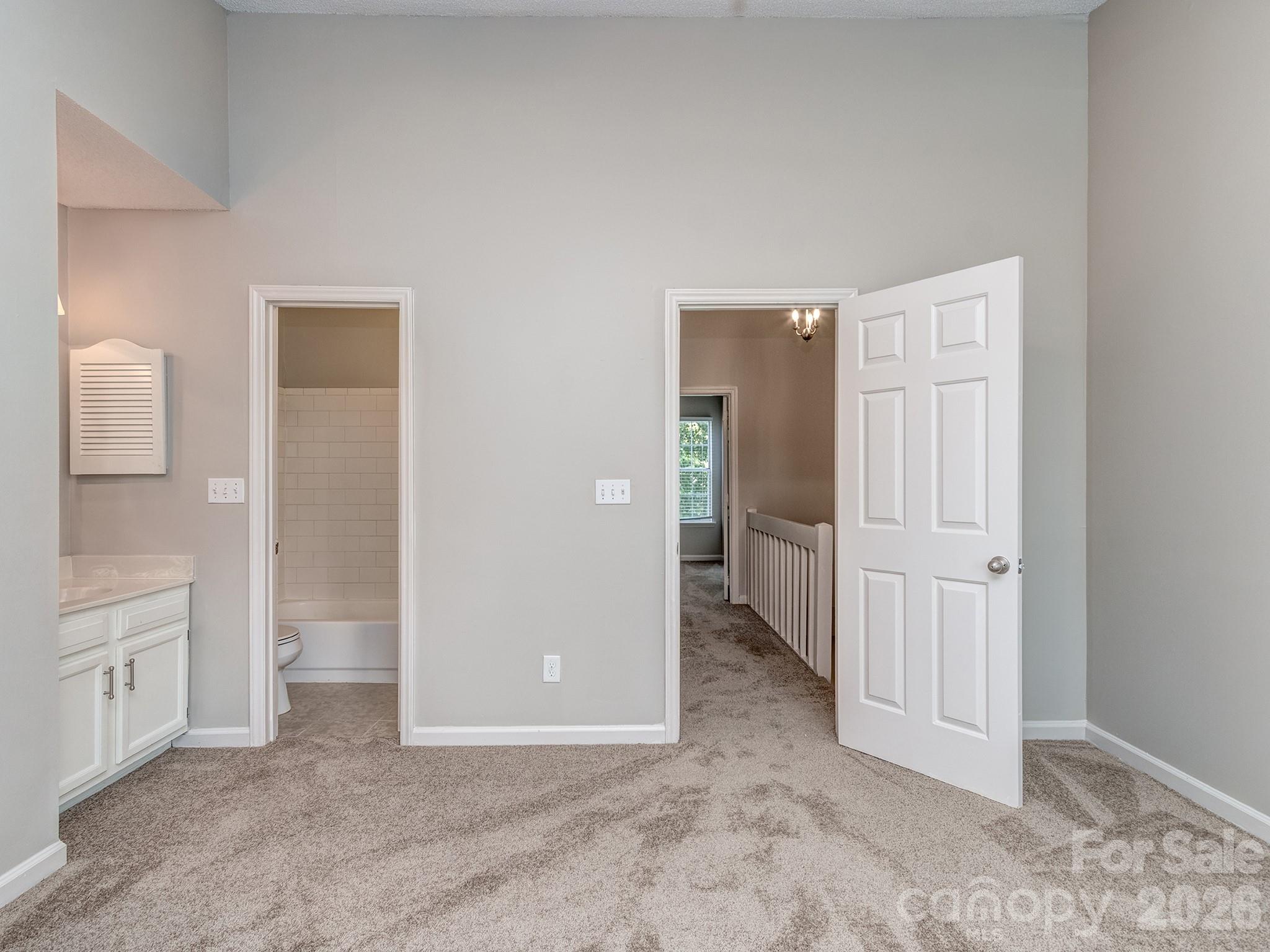 8211 Golf Ridge Drive — Charlotte