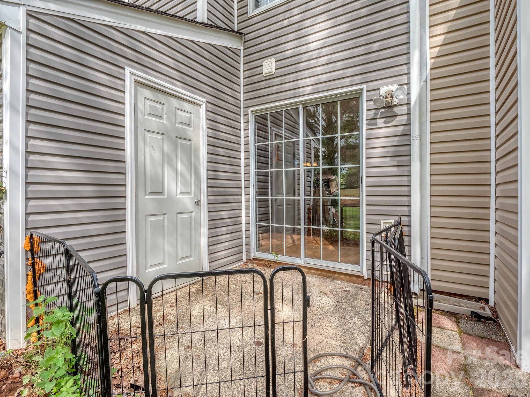 8211 Golf Ridge Drive — Charlotte