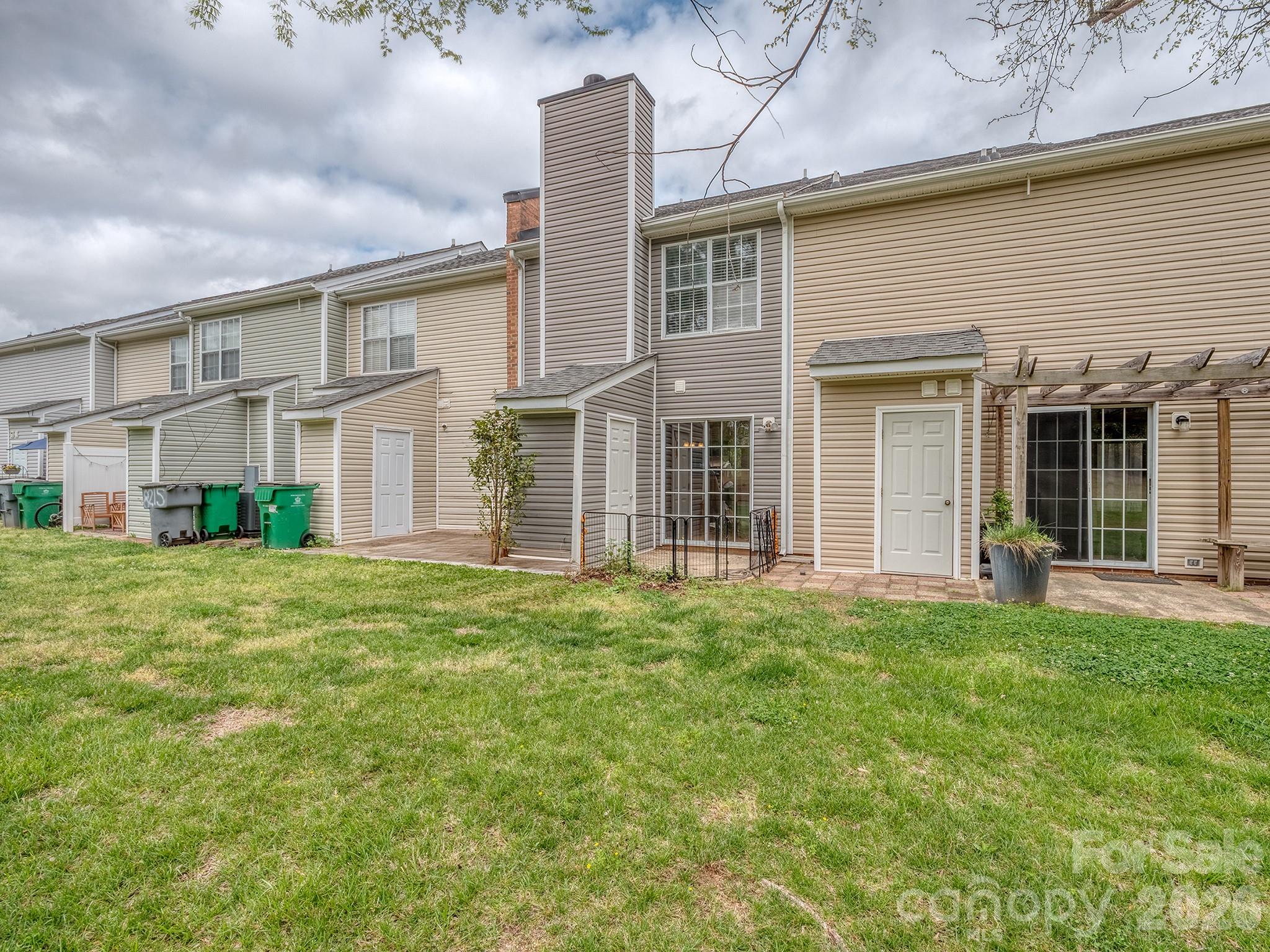 8211 Golf Ridge Drive — Charlotte