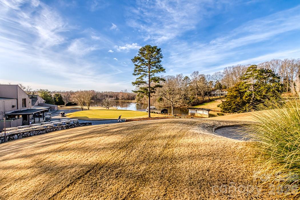 8211 Golf Ridge Drive — Charlotte