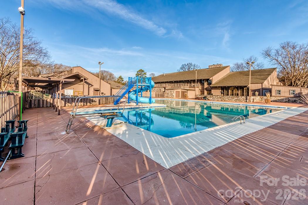 8211 Golf Ridge Drive — Charlotte