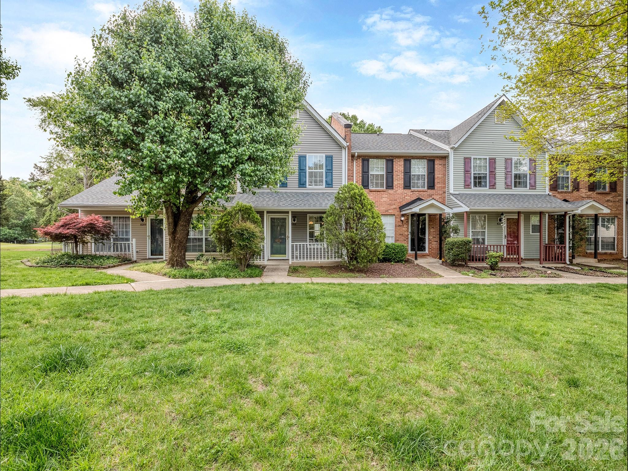 8211 Golf Ridge Drive — Charlotte