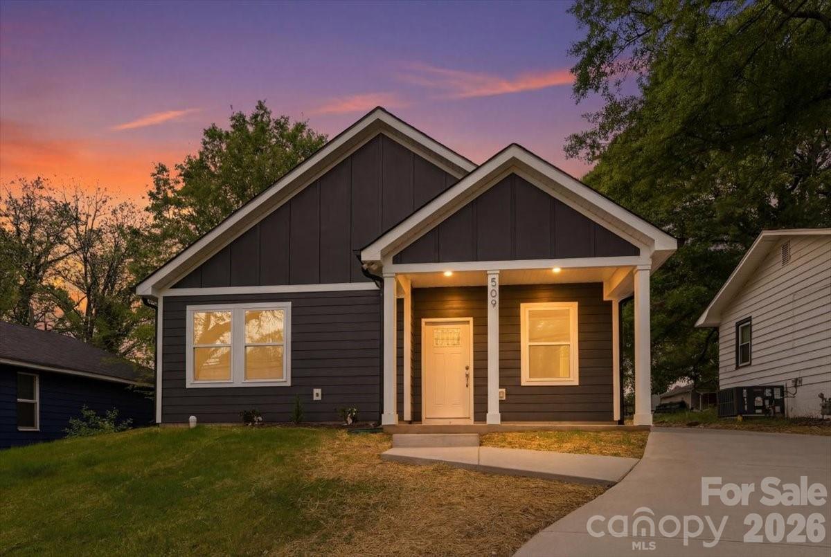 509 Carolina Avenue — Shelby