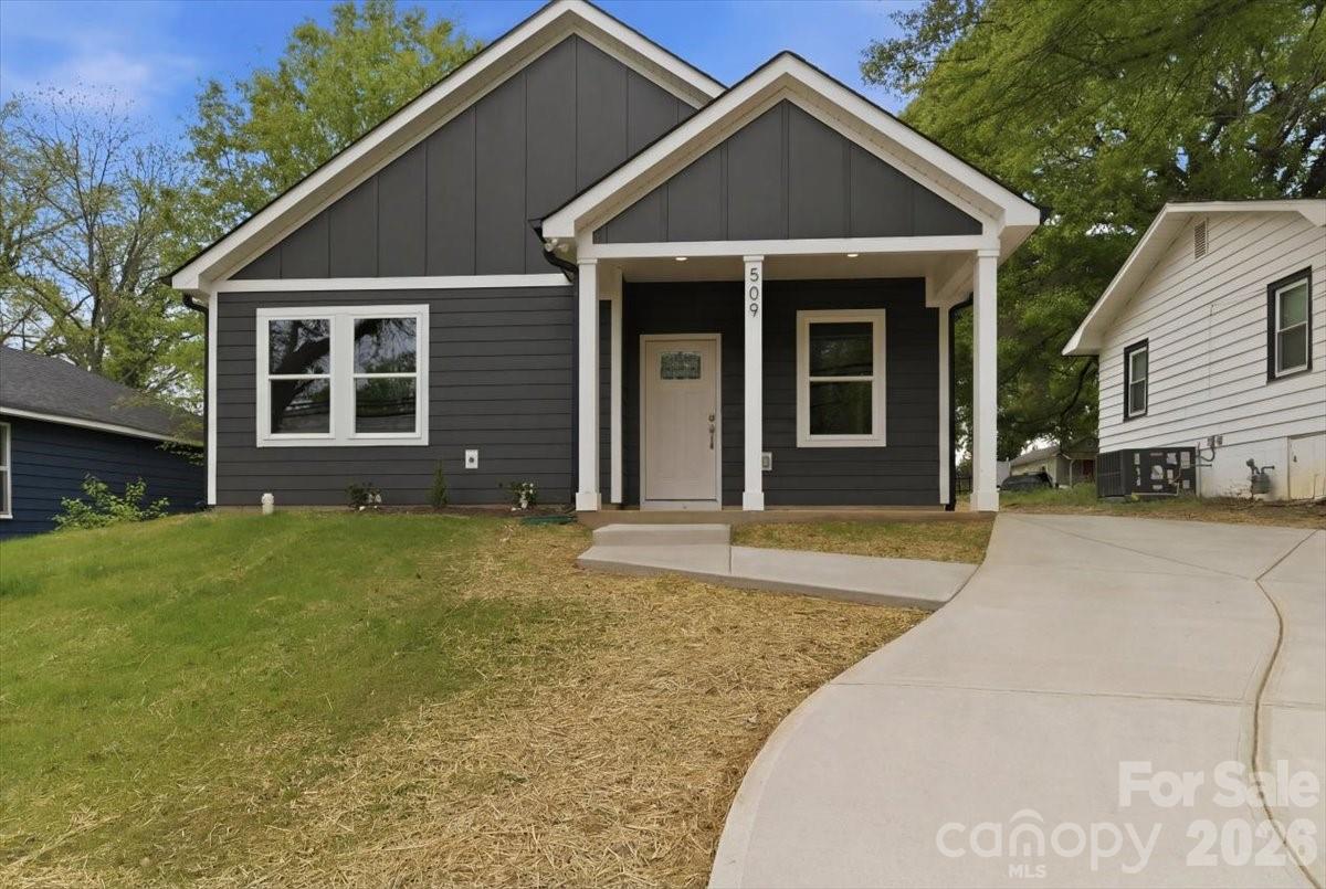 509 Carolina Avenue — Shelby
