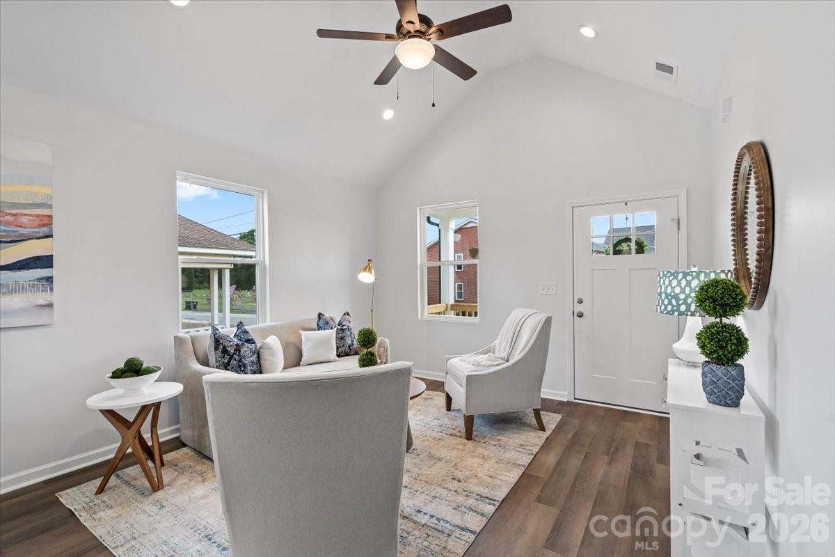 509 Carolina Avenue — Shelby