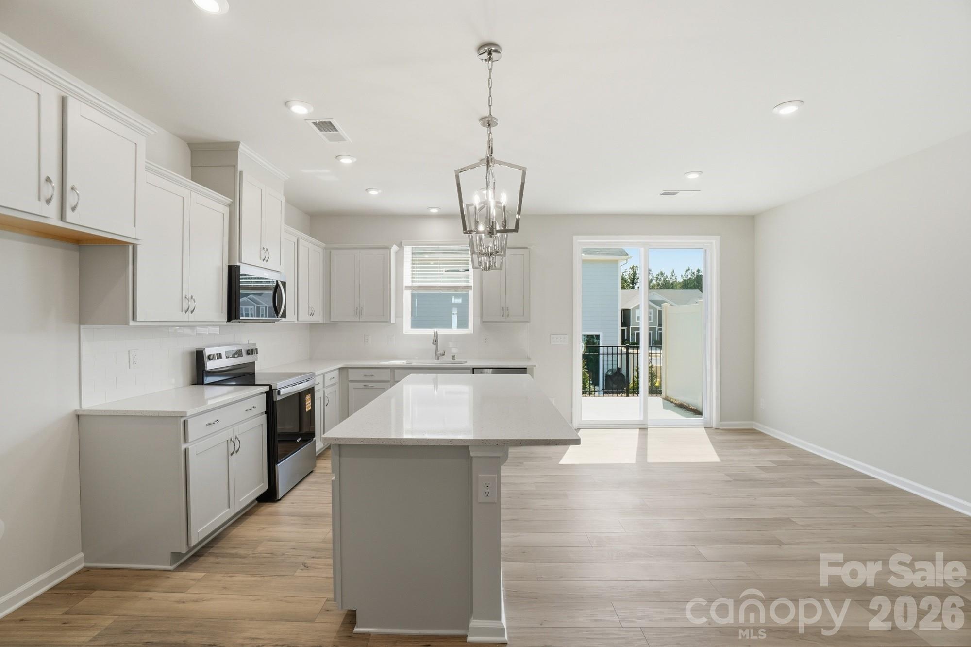 664 Cassidy Court — Clover