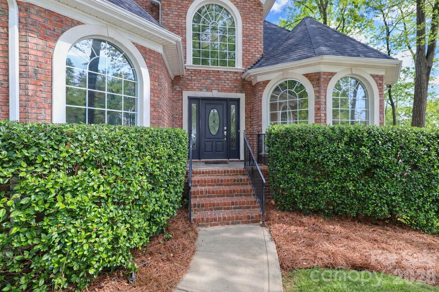 119 Shelter Cove Lane — Mooresville