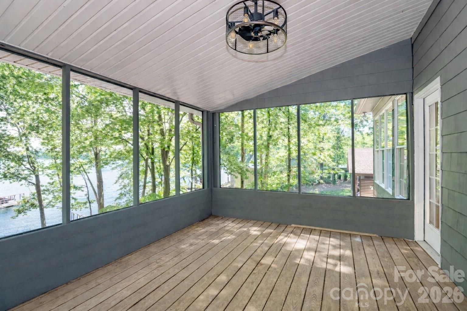 119 Shelter Cove Lane — Mooresville